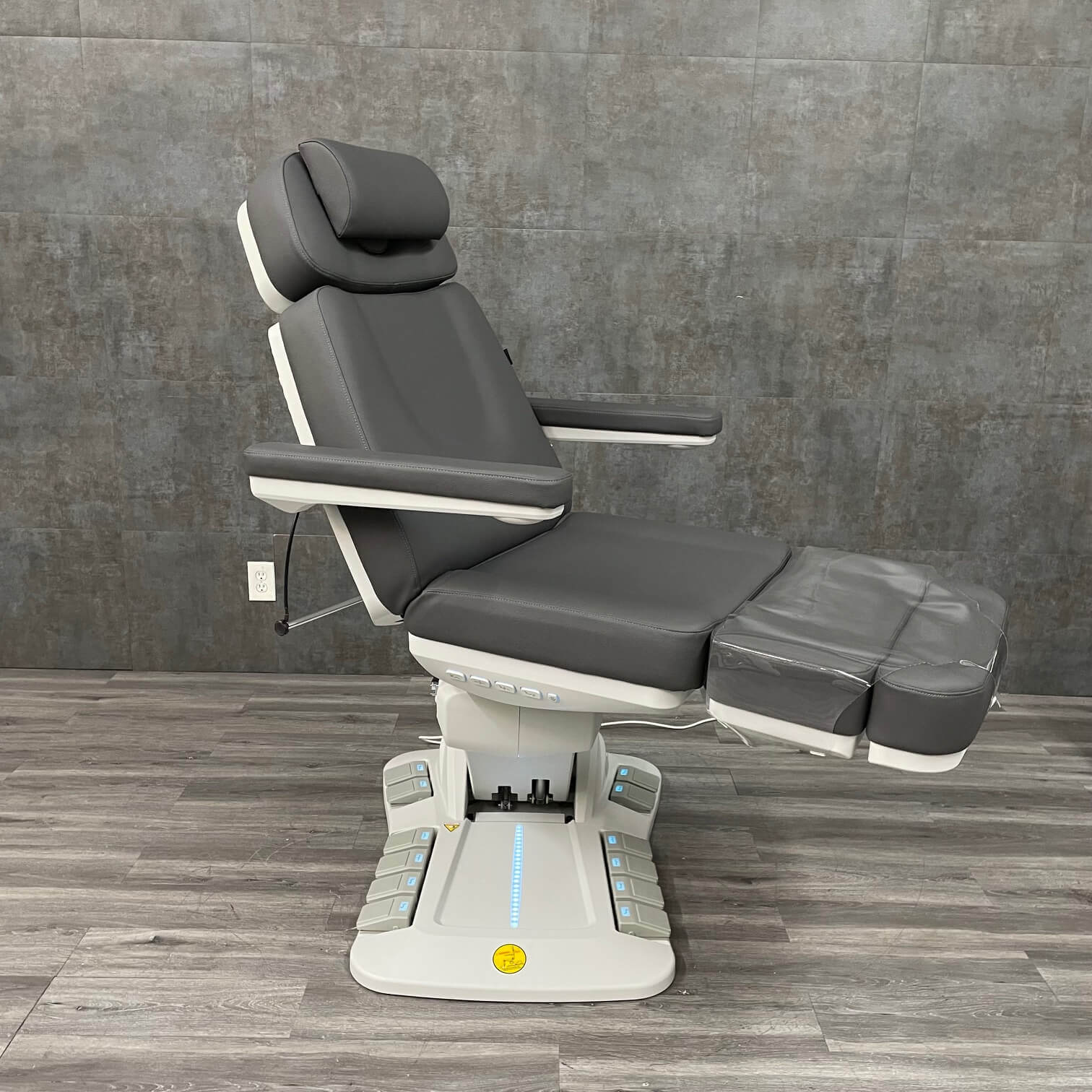 Silver Fox Multipurpose Procedure medical Chair - – Angelus