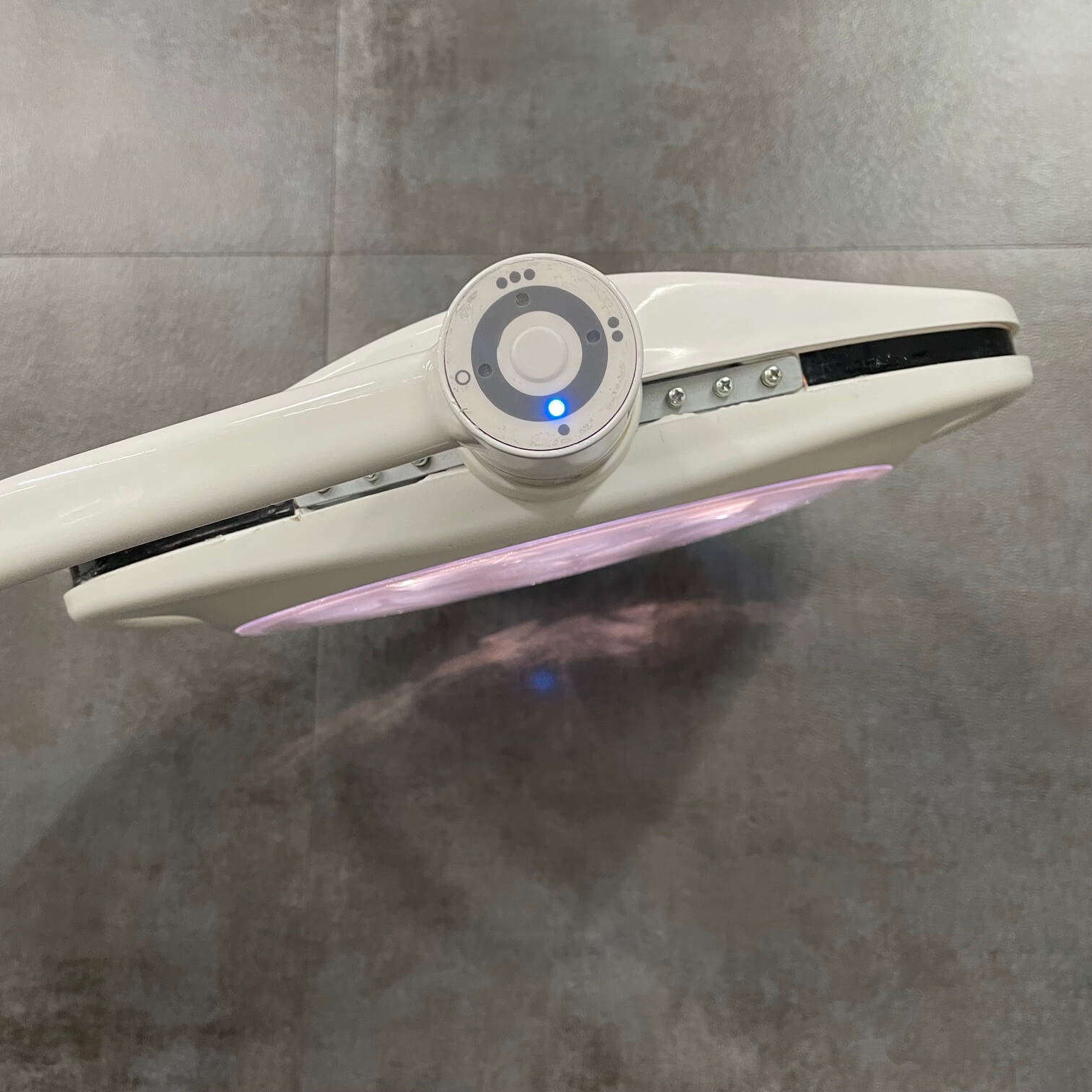 Skytron Spectra AUT1 exam light