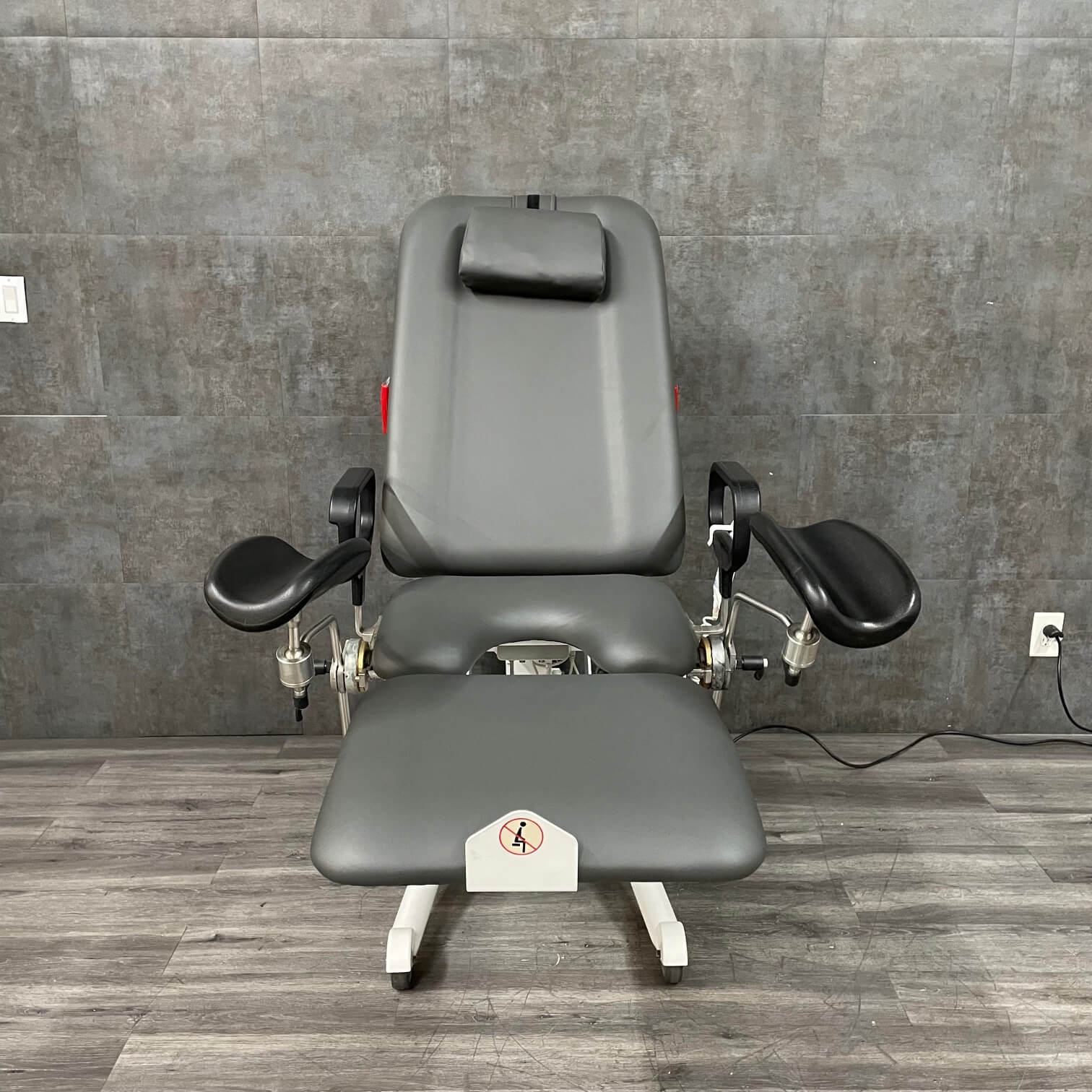 Sonesta Urology chair front view - near me Los Angeles