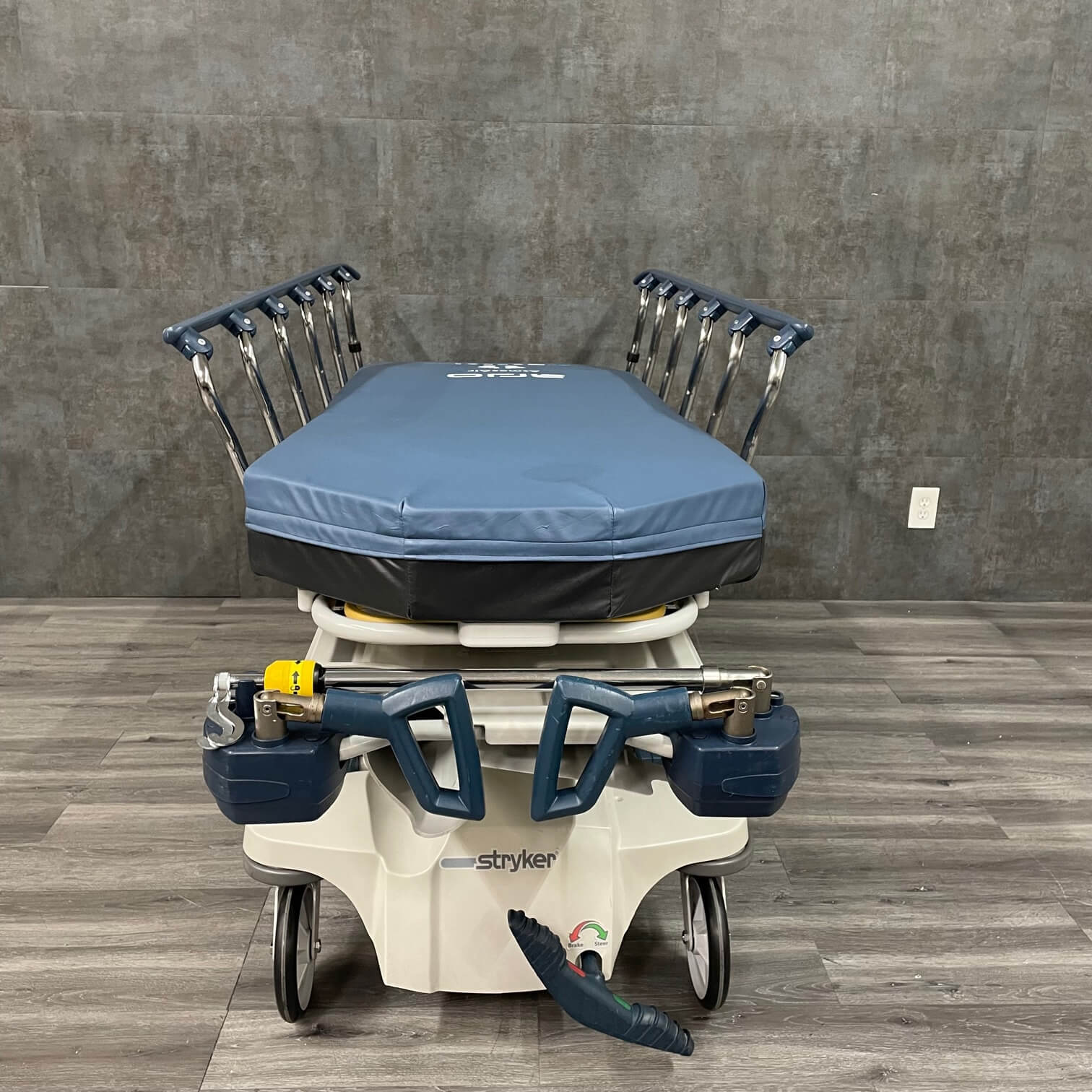 Stryker 1005,Stryker gurney,stryker stretcher, Angelus Medical and