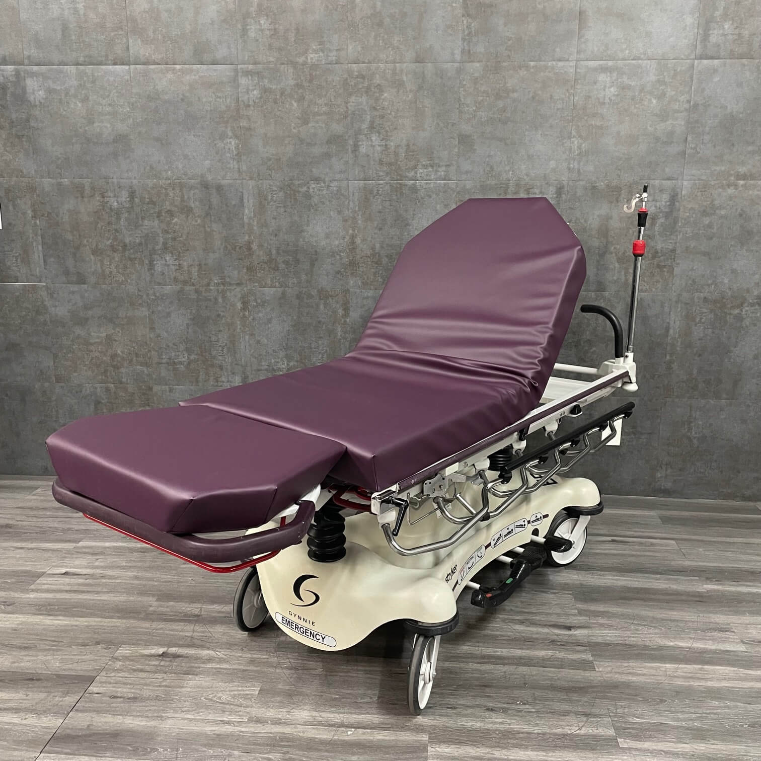 Stryker Gynnie OBGYN stretcher
