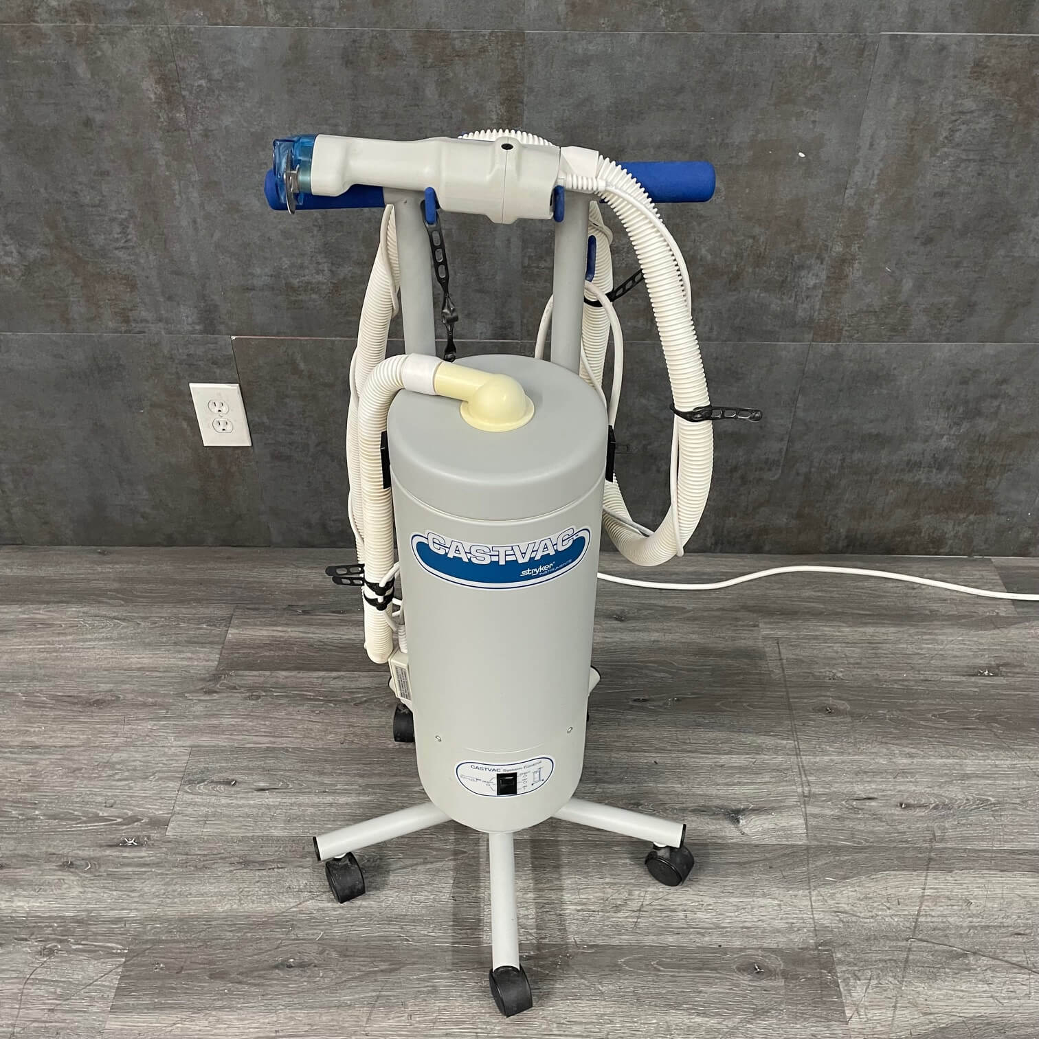 Stryker CastVac 986 and Cast cutter 940 with Mobile Stand near LAX