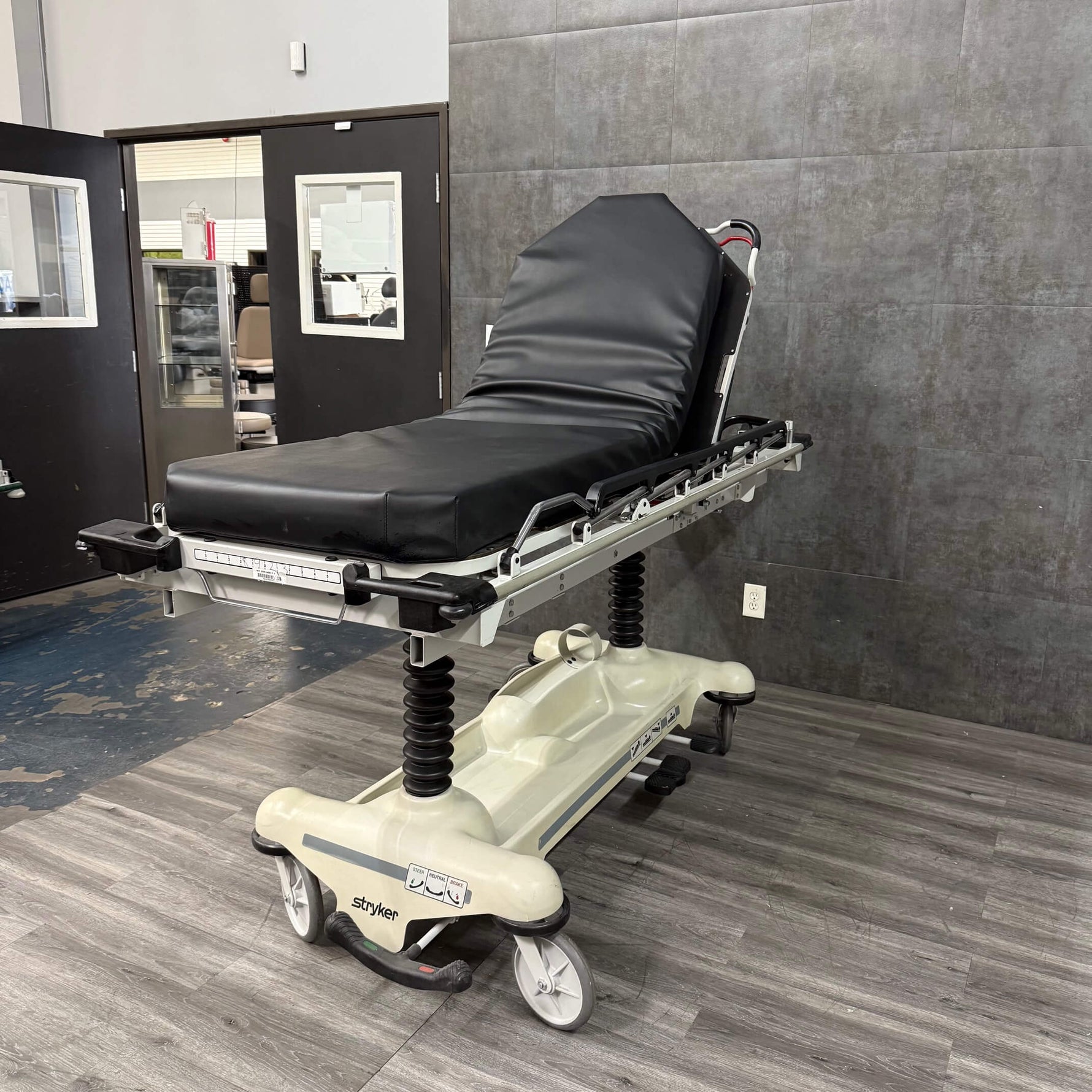 Stryker 1020 Trauma Stretcher