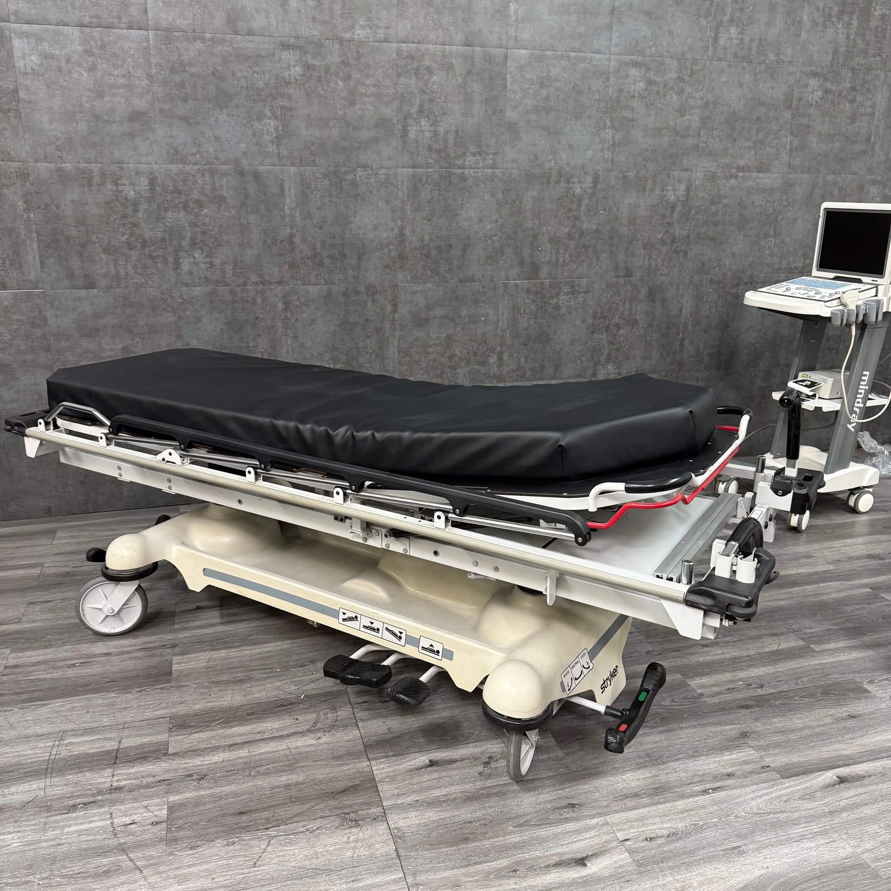 Stryker 1020 Trauma Stretcher