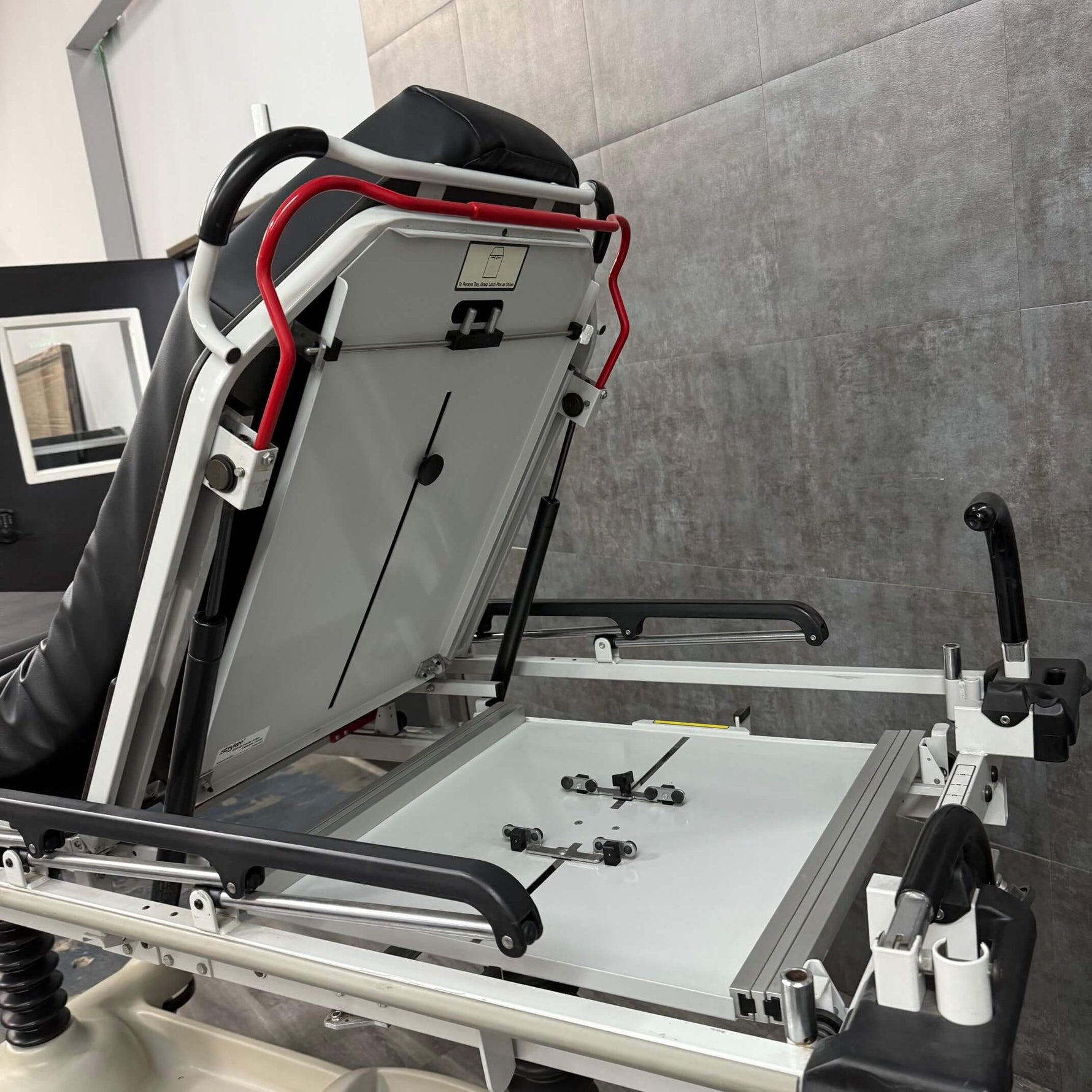 Stryker 1020 Trauma Stretcher