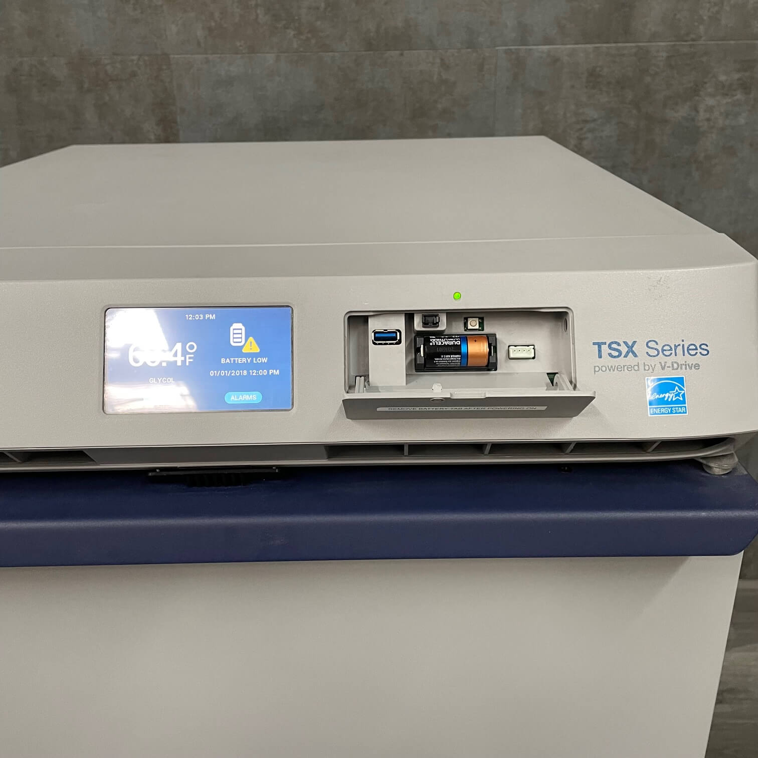 Thermoscientific TSX505SA  refrigerator  with the replaceable backup battery for when the power is out