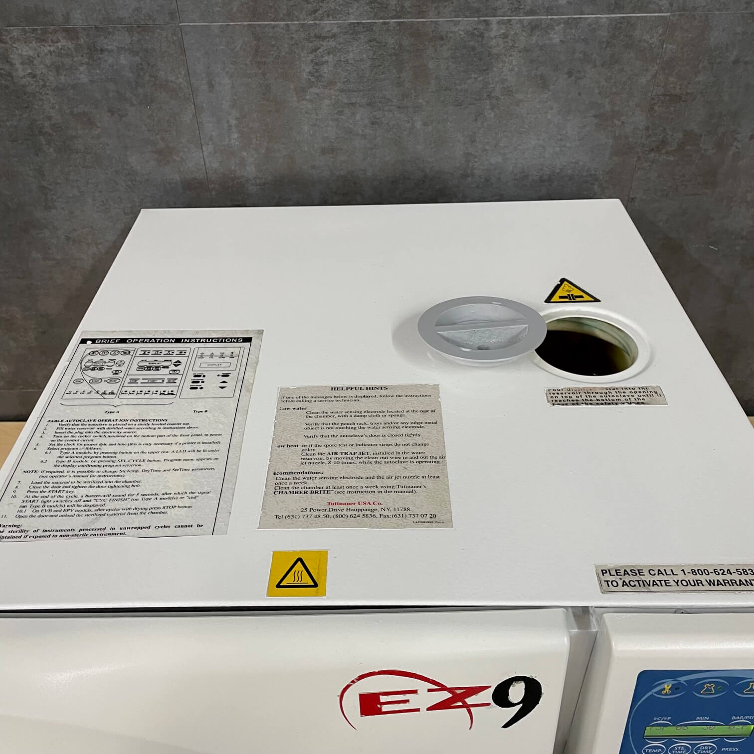 Tuttnauer EZ9 Autoclave