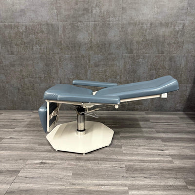 UMF 8675 Blood Drawing Chair