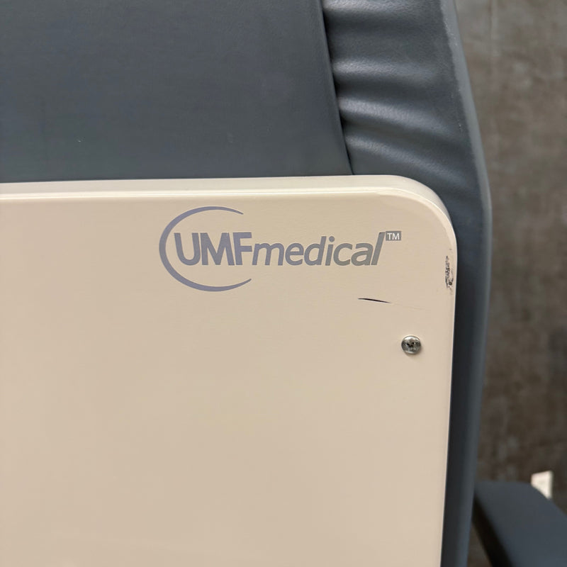 UMF 8675 Blood Drawing Chair