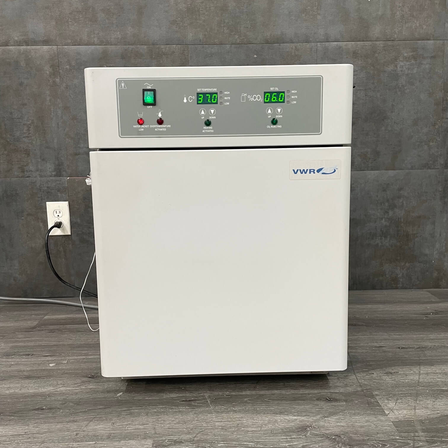 VWR 2310 Constant Temperature Laboratory Incubator for sale near me