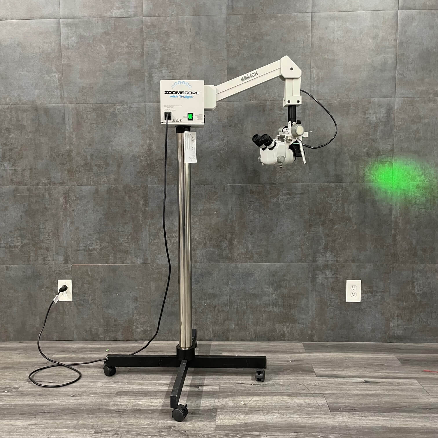 Wallach Zoomscope with Trulight Colposcope