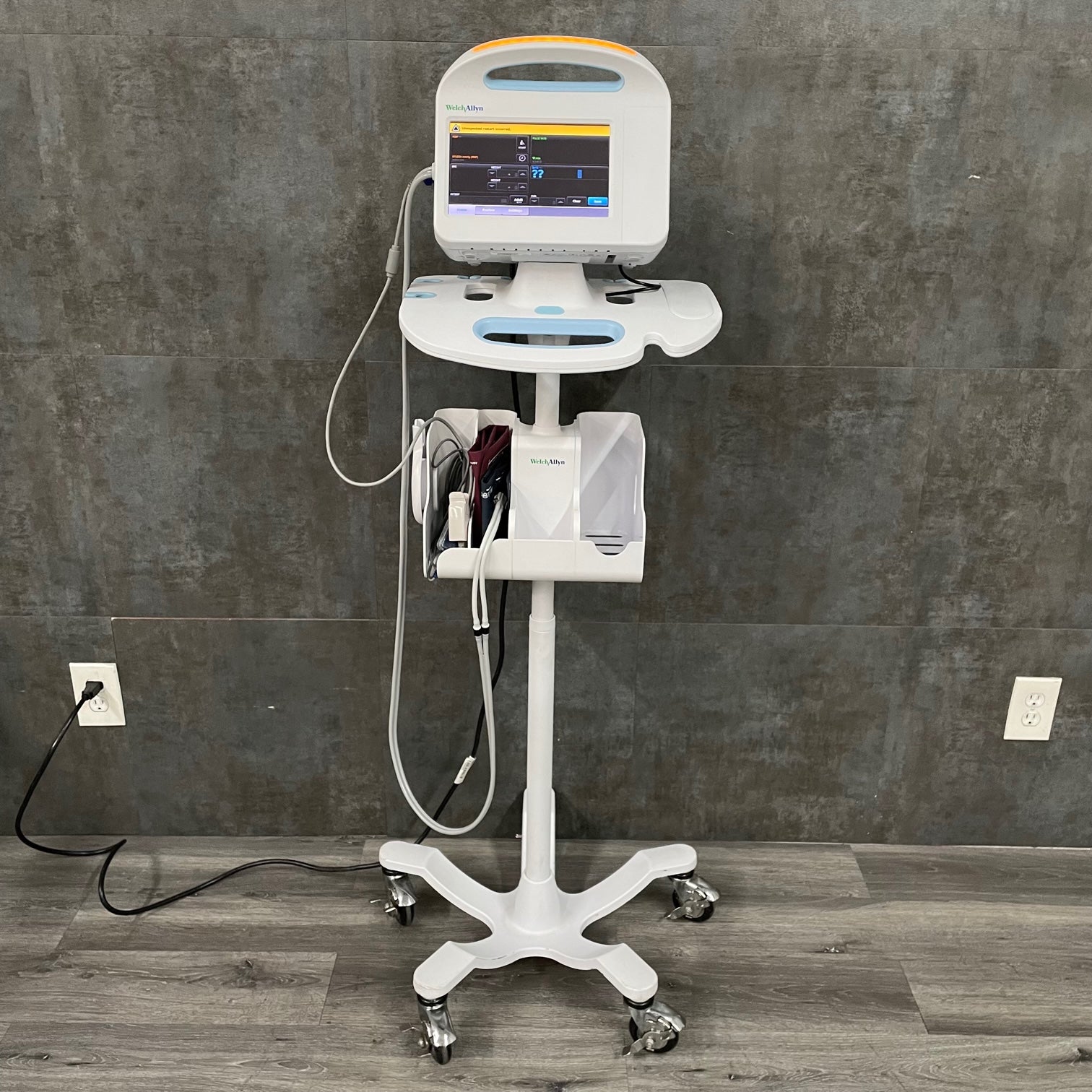 Welch Allyn 6000 series Vital Sign Monitor