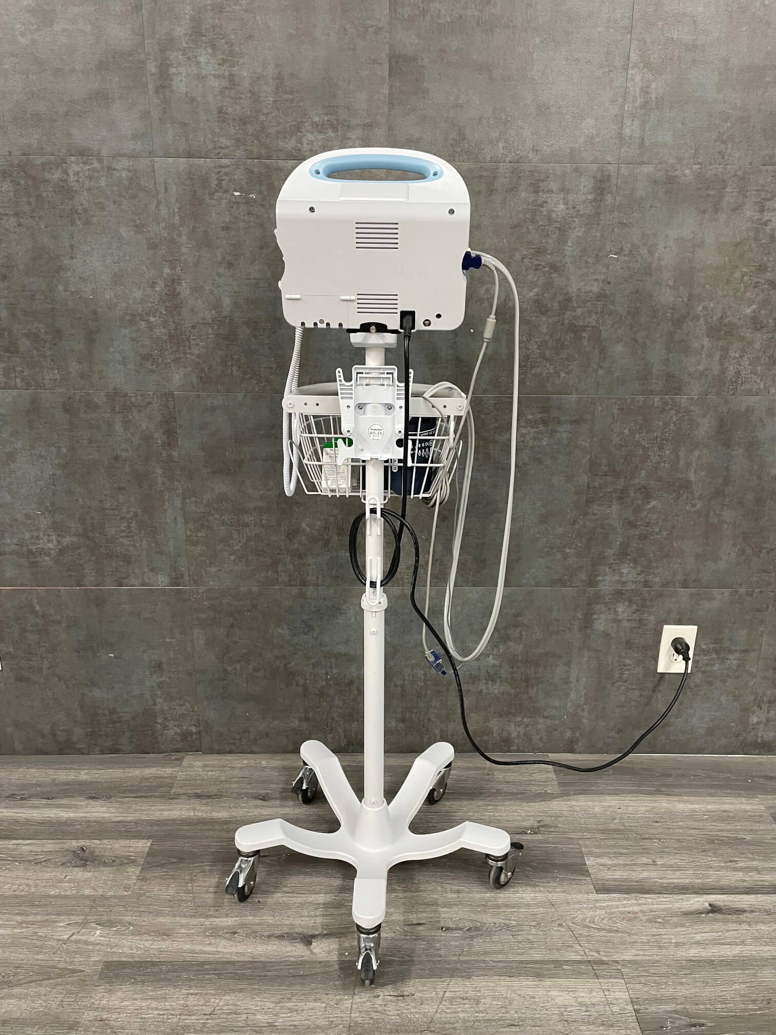 Refurbished Welch Allyn 6000 Series vital signs monitor used for patient assessment in hospitals and clinics