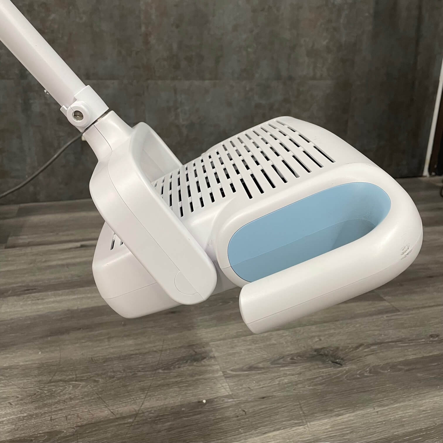 Welch Allyn Operating Room Light Ceiling Mount for sale near me