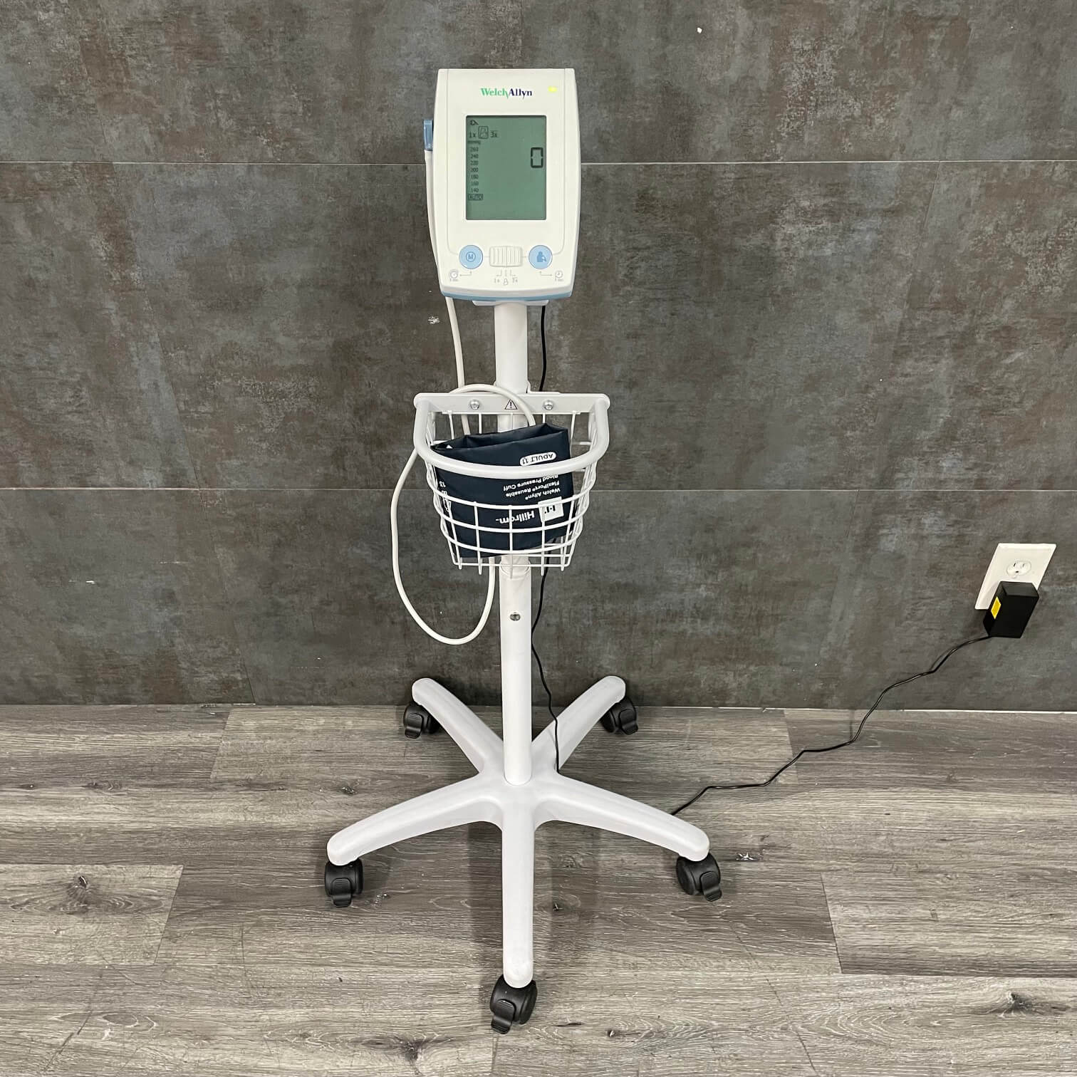 Welch AllynBlood pressure unit with mobile cart for clinics near me 