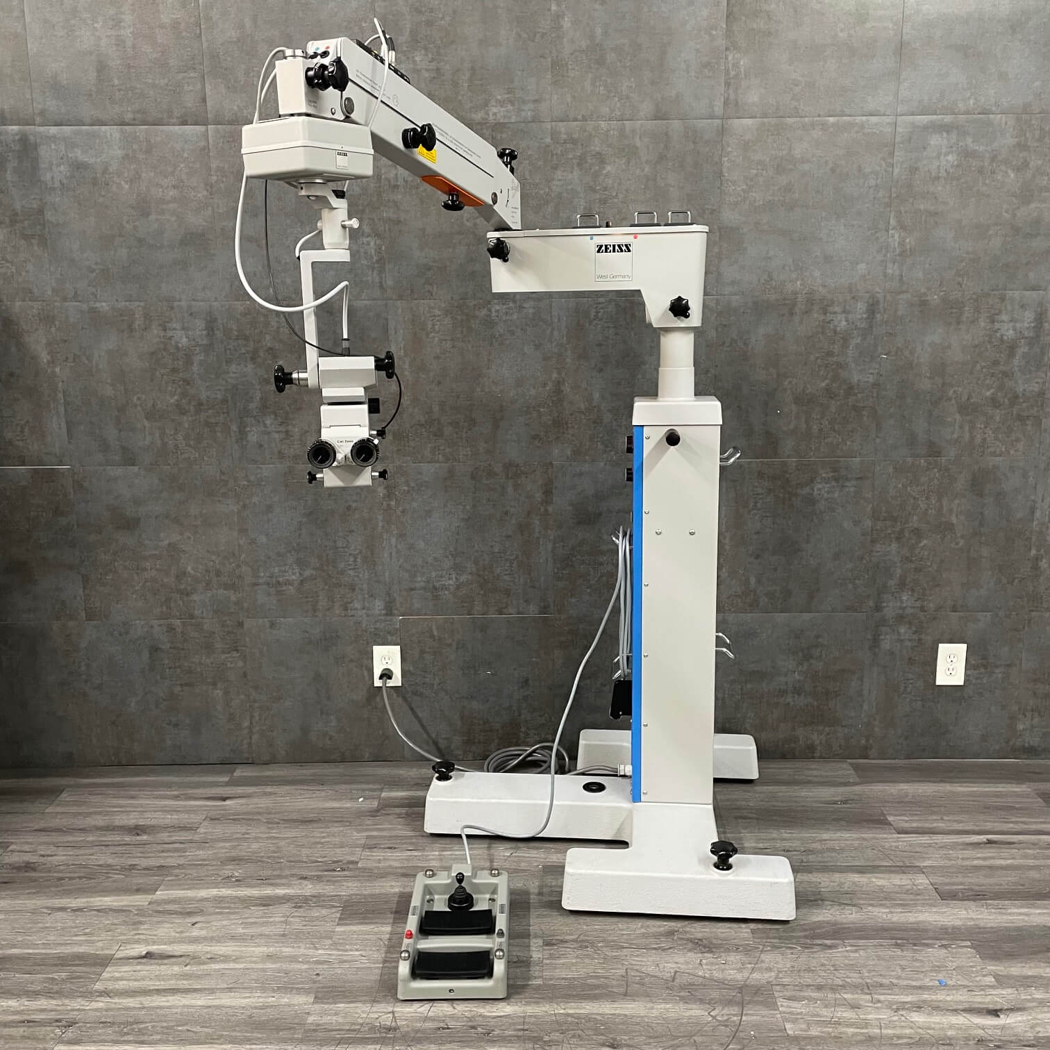 Buy surgical microscope online