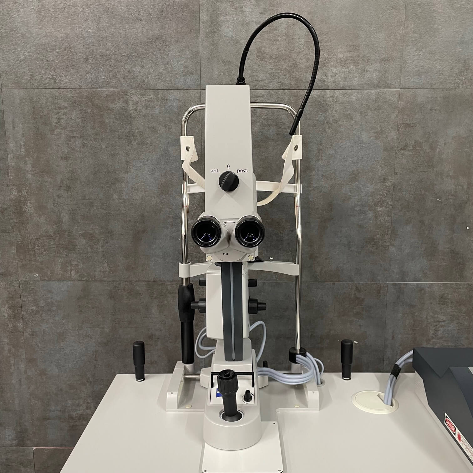 Zeiss VisuLAS YAG III Laser workstation