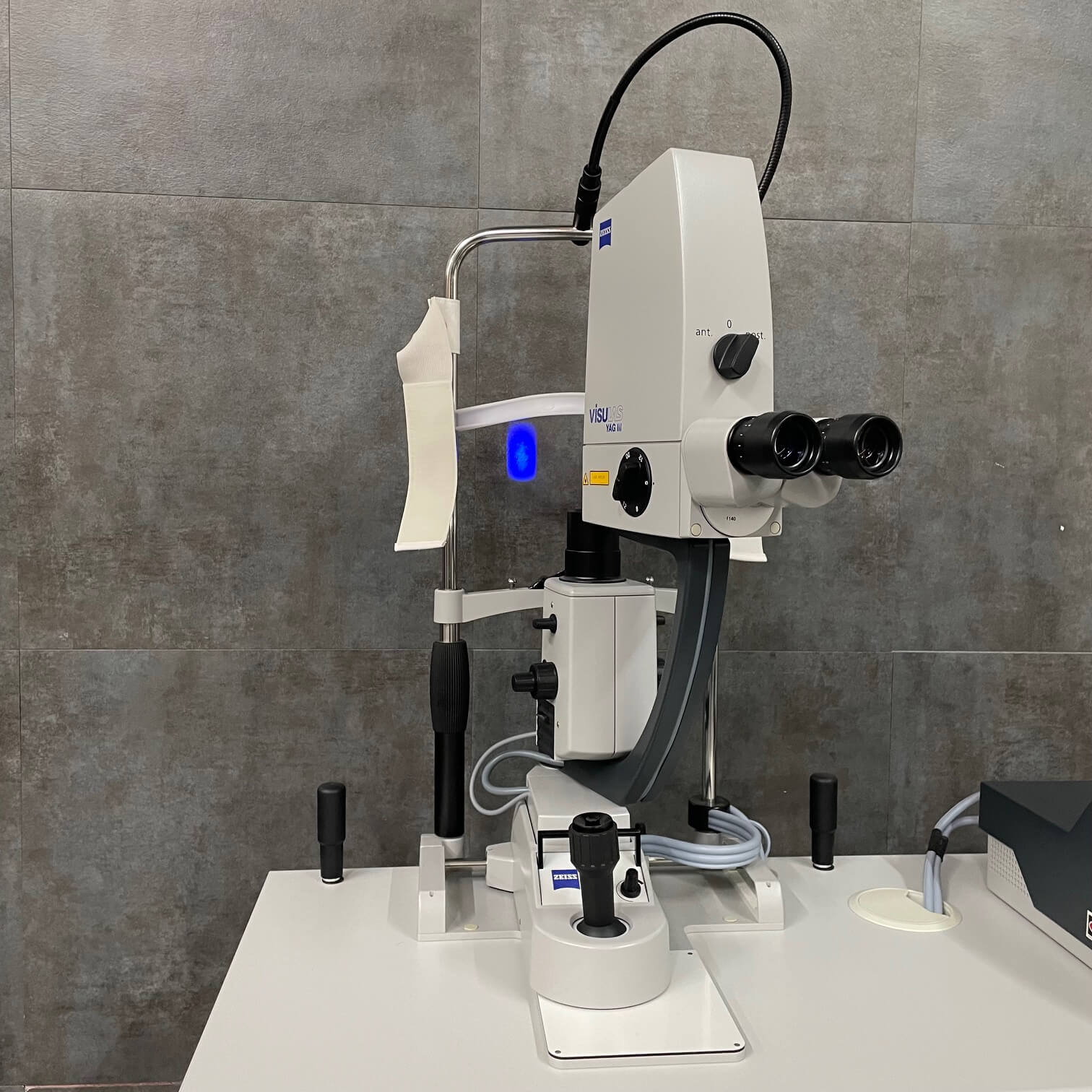 Zeiss VisuLAS YAG III Laser workstation
