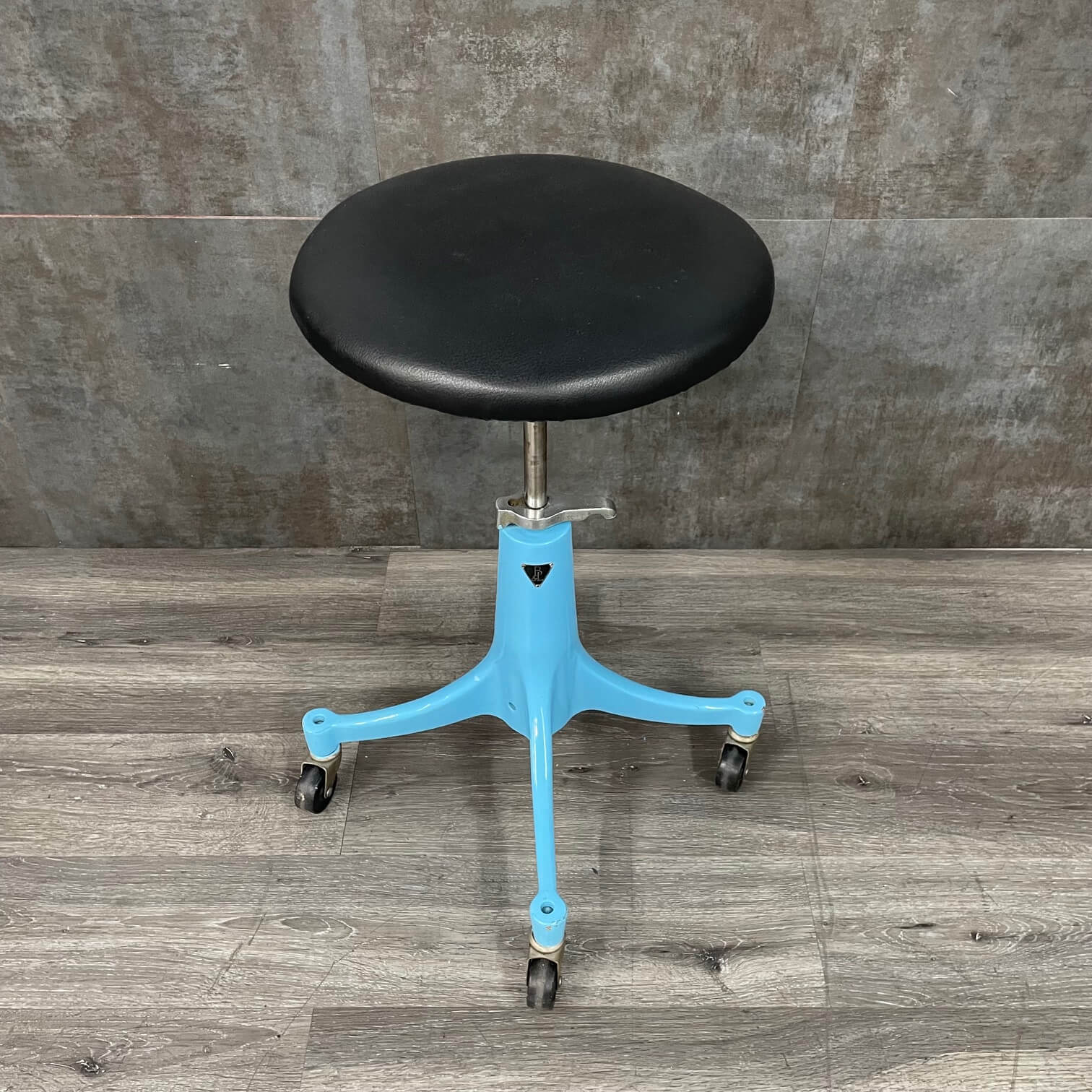 Vintage Bausch and Lomb cast Iron Physician Stool - – Angelus