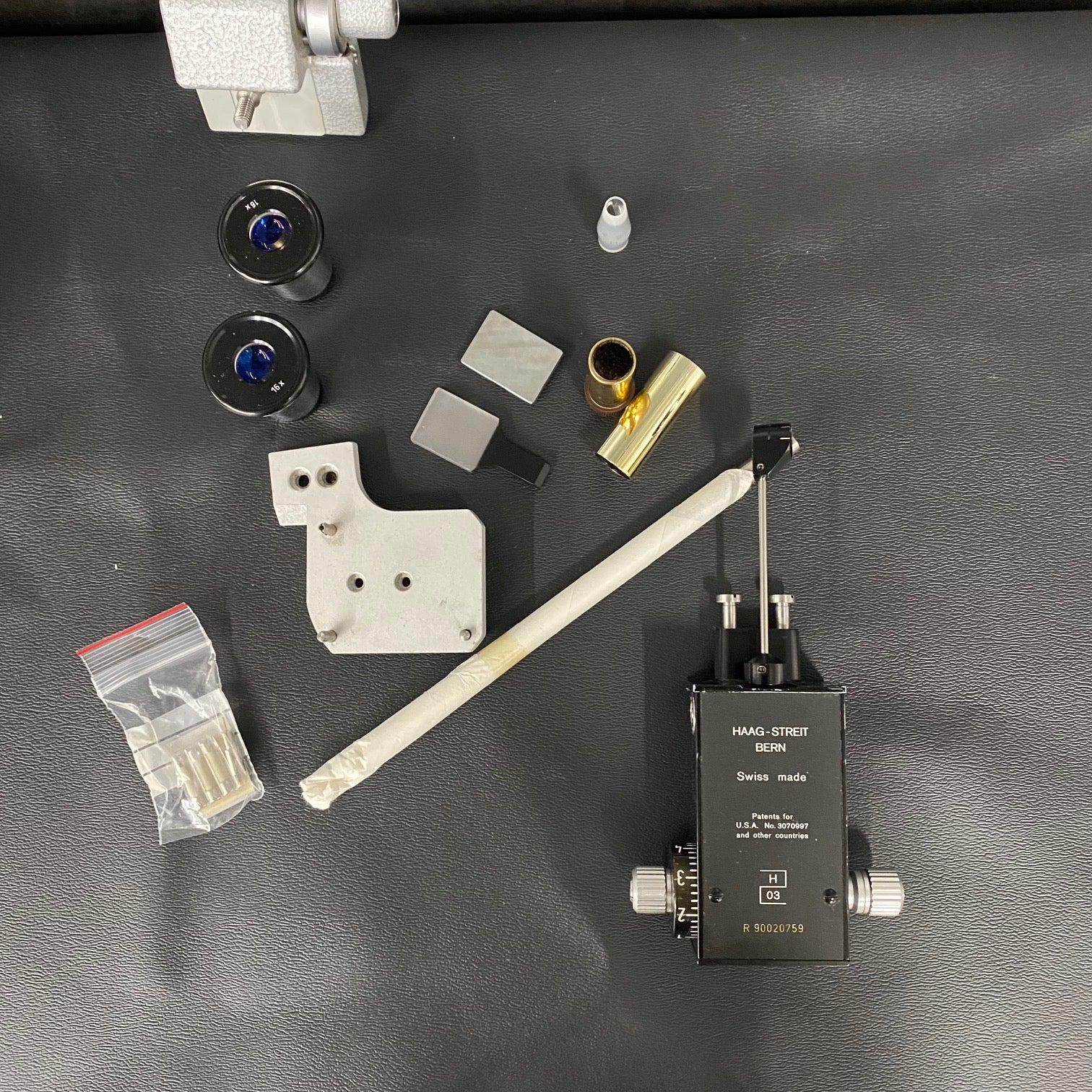 Haag Streit AT-900 Tonometer with Accessories Image 3