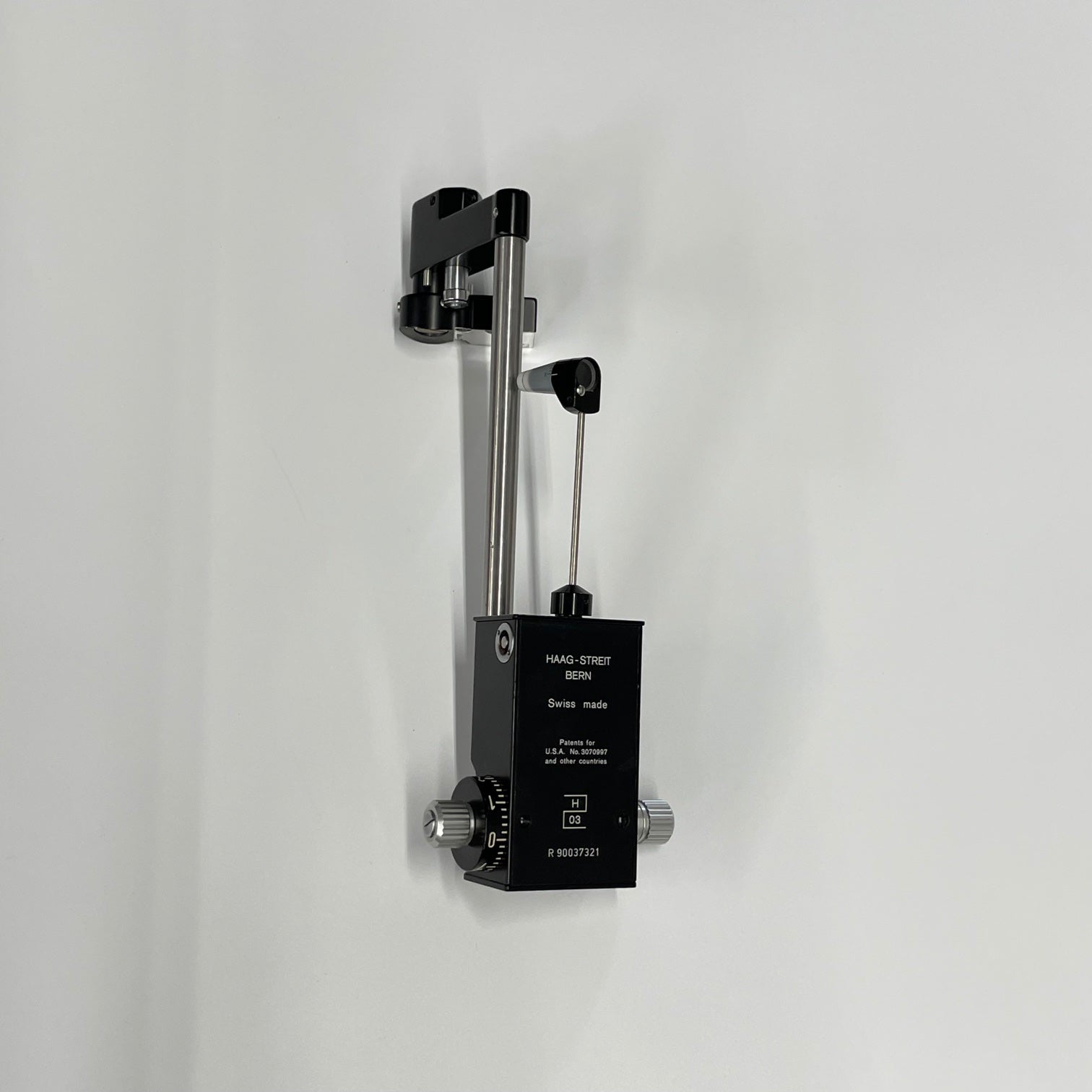 Haag-streit Bern Applanation Tonometer AT-900 - Haag Streit -Angelus Medical