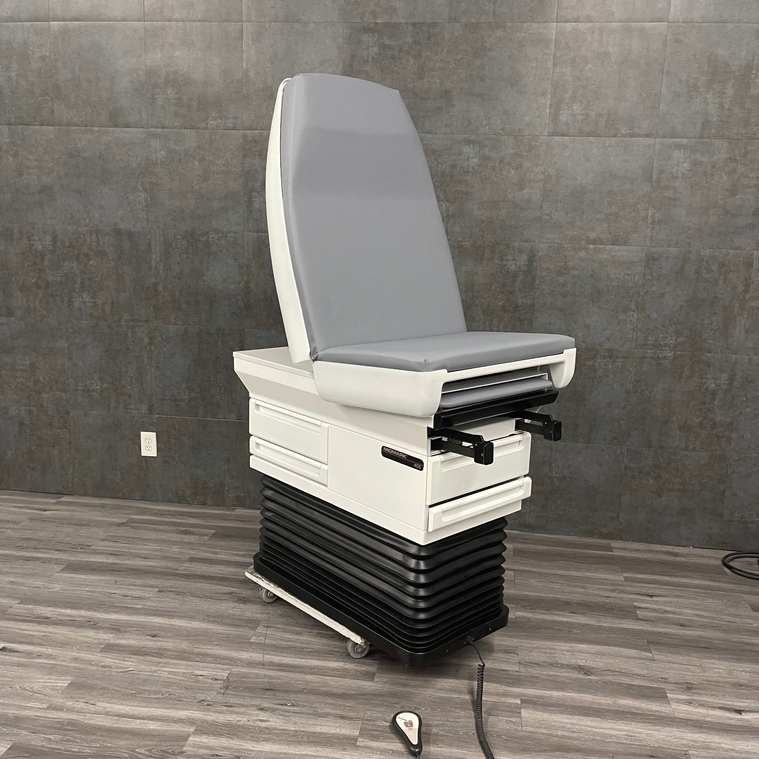 Exam Table,Midmark 405,Power Exam Table,Ritter by Midmark Angelus