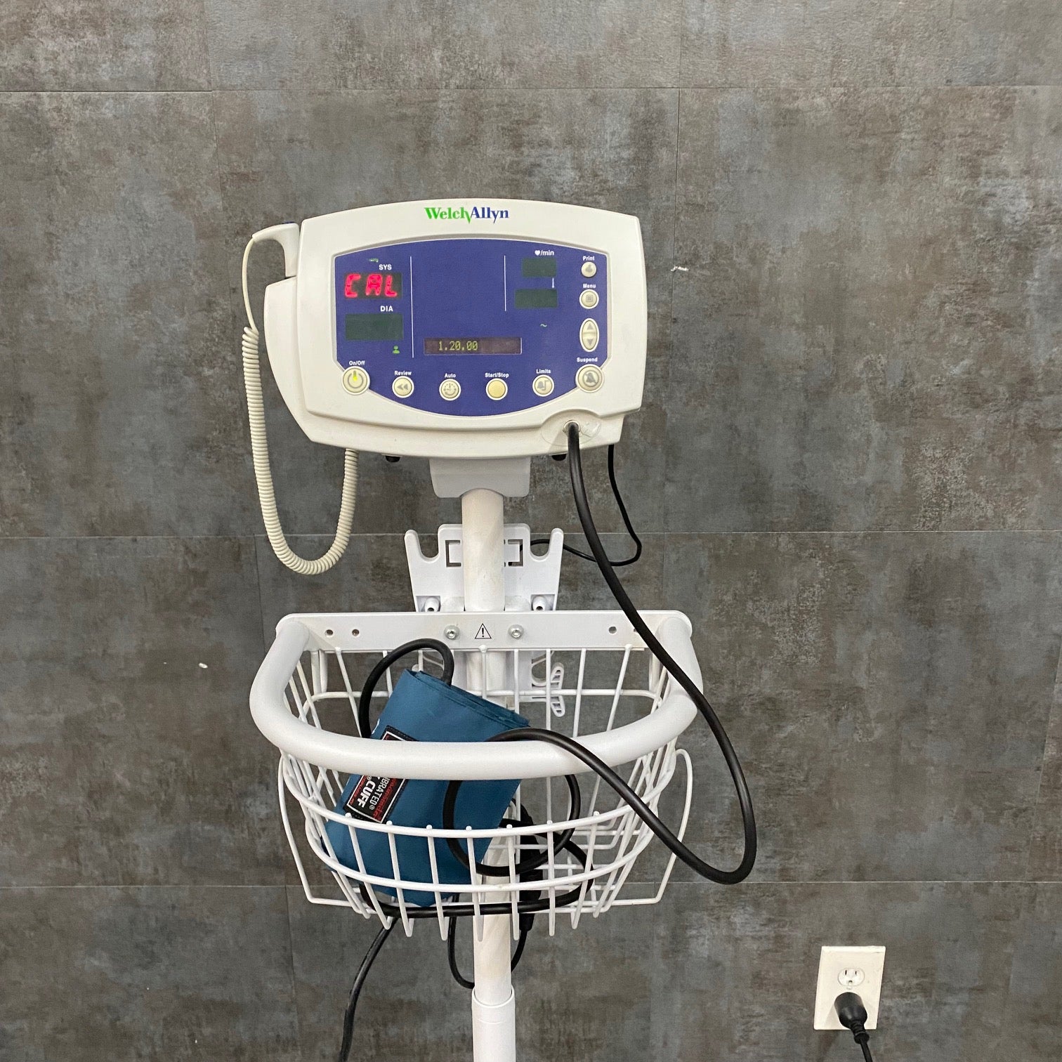Welch Allyn 300 Series Patient Monitor - Welch Allyn -Angelus Medical