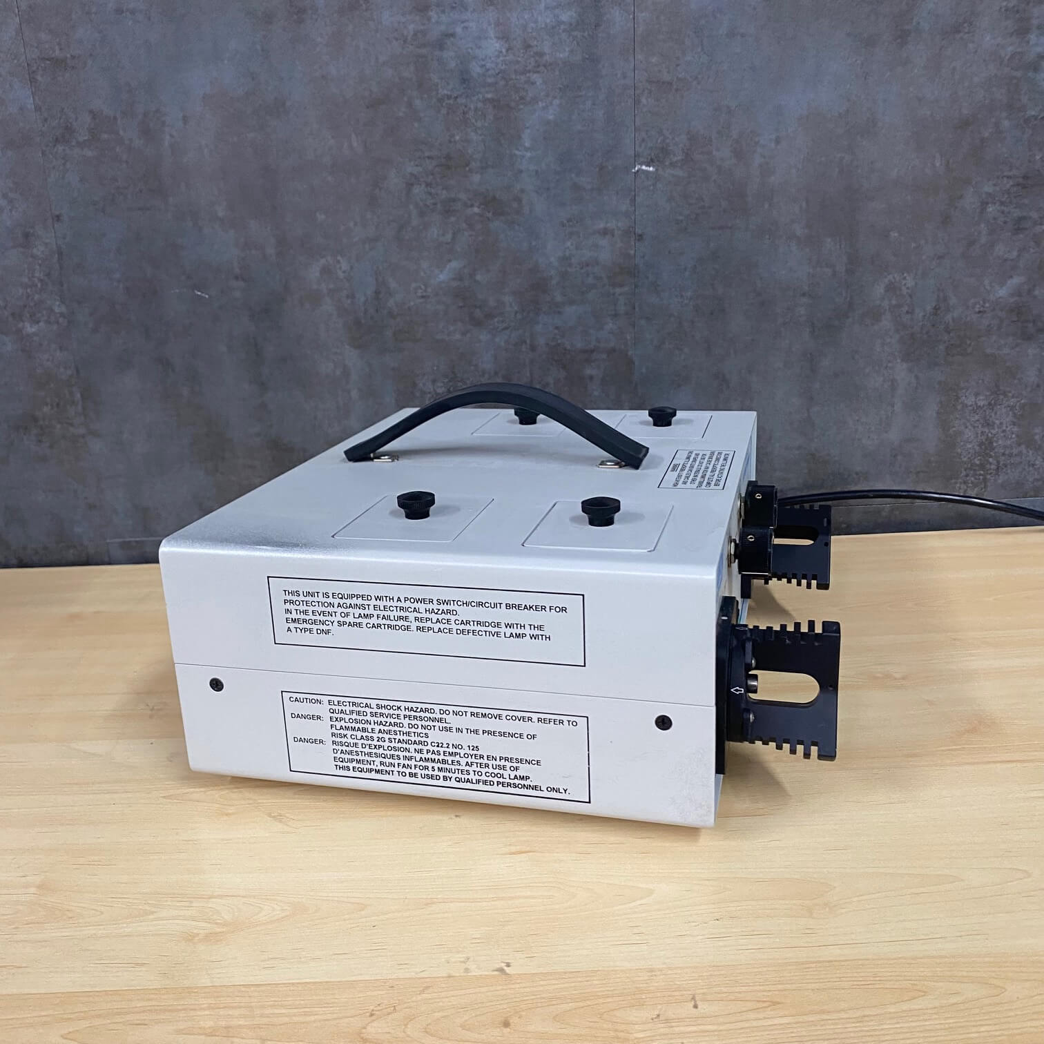 Acuity TFX Dual Light Source (Used) - Acuity -Angelus Medical