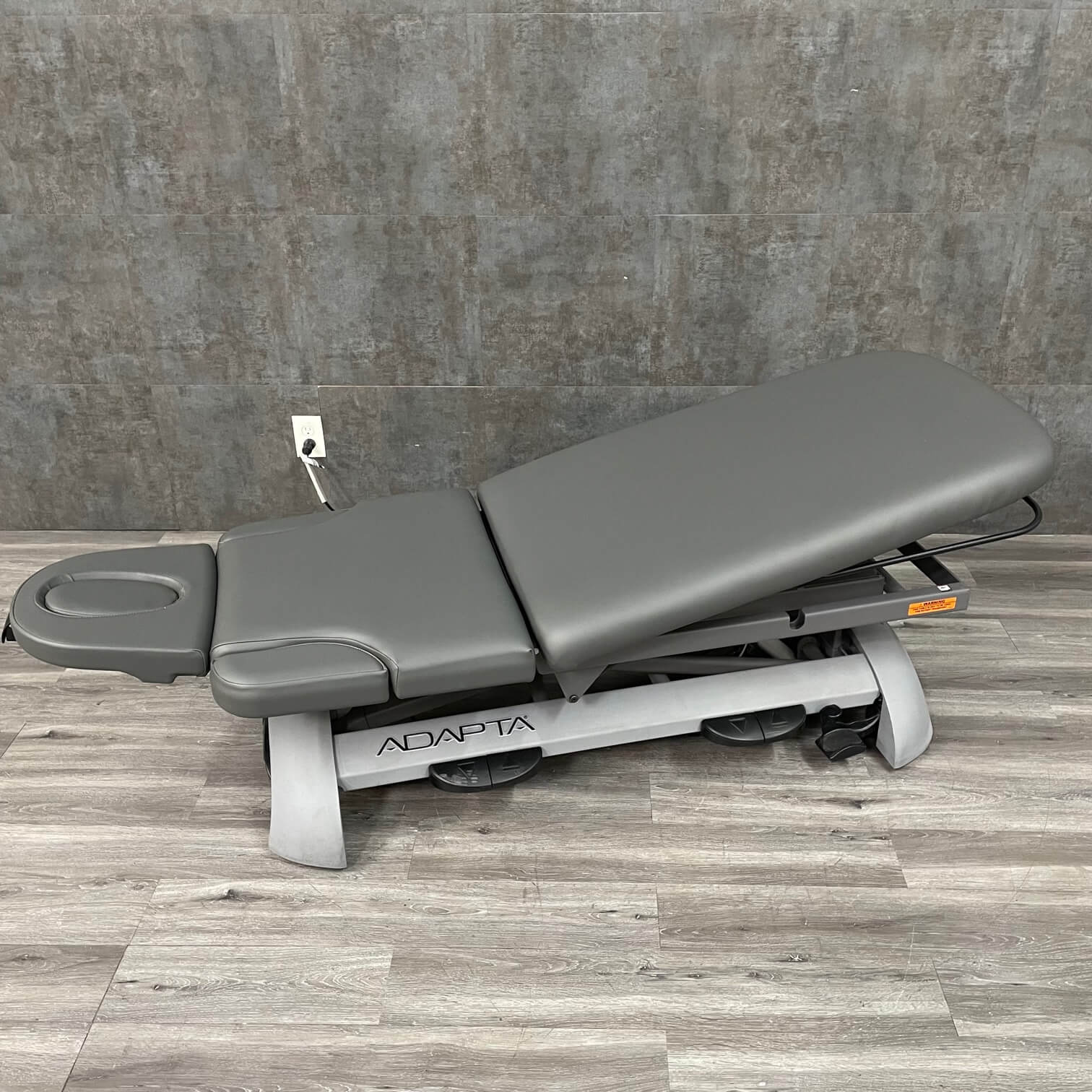 ADAPTA Summit Treatment Table - Adapta -Angelus Medical
