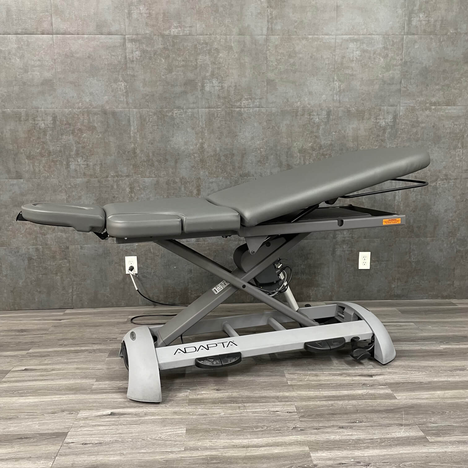 ADAPTA Summit Treatment Table - Adapta -Angelus Medical
