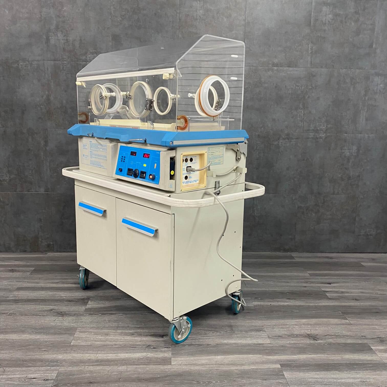 AirShields C200 Infant Incubator and Warmer - AirShields -Angelus Medical