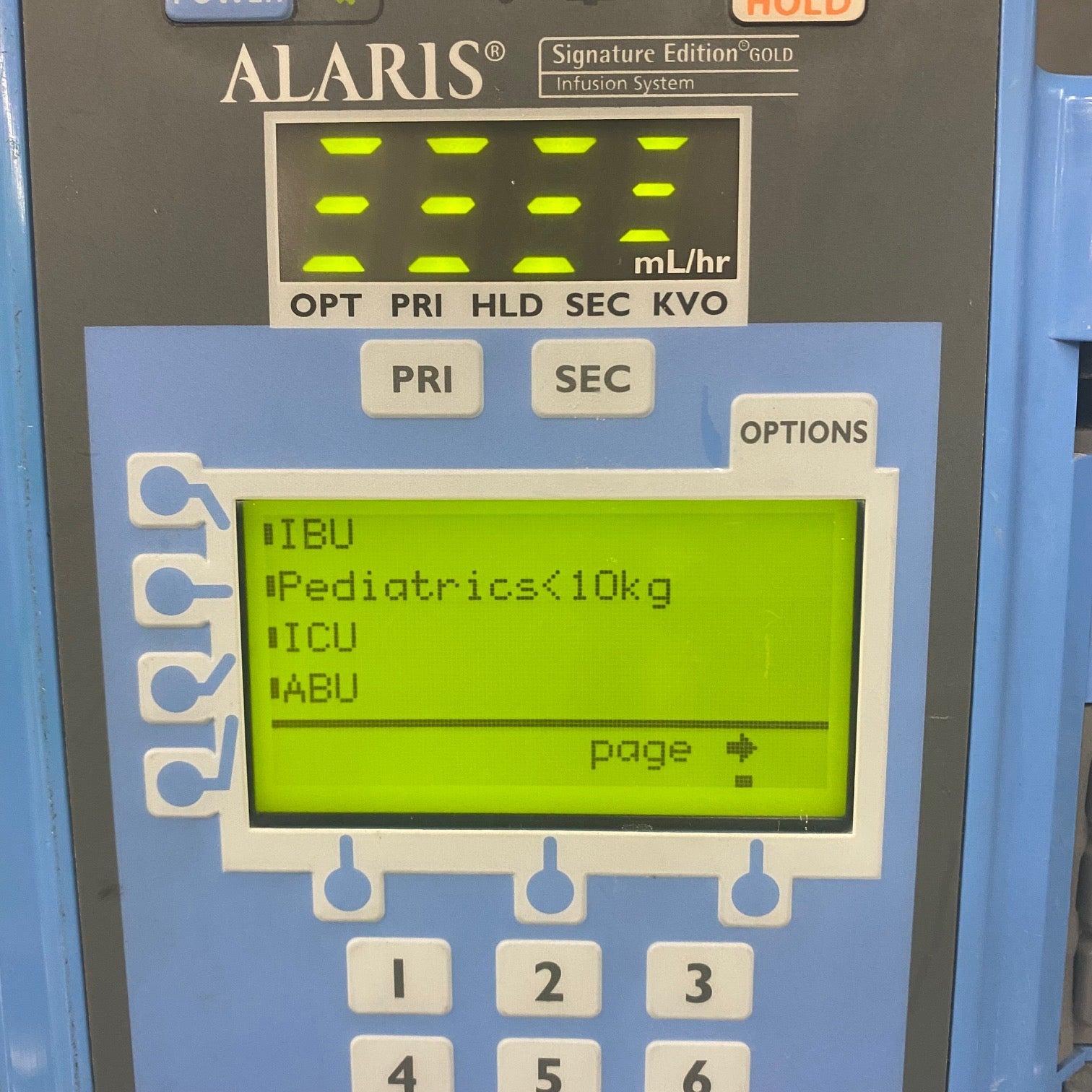 Alaris Signature Edition Gold Infusion Pump (Refurbished) - Alaris -Angelus Medical