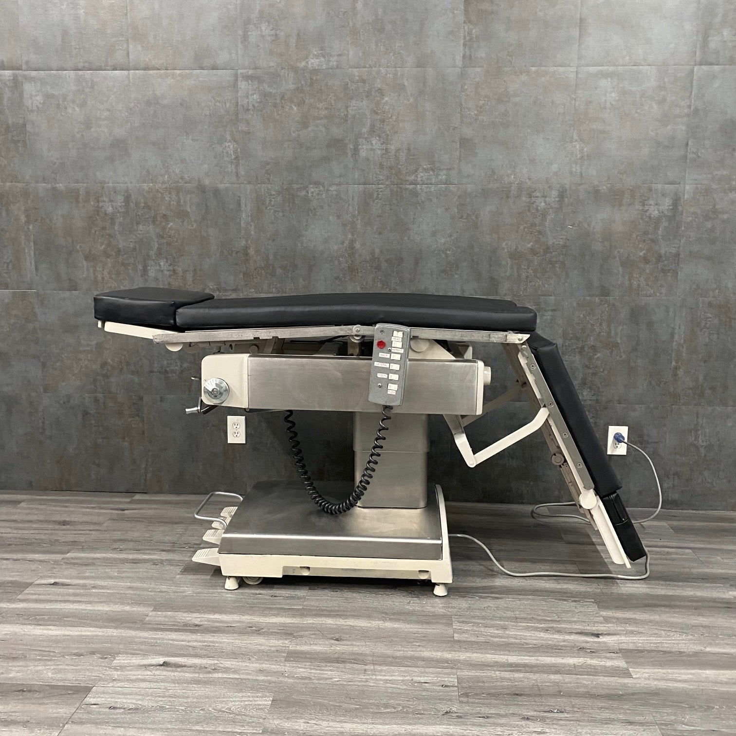 Amsco 2080 RC Surgery Table (Clearance) - Amsco -Angelus Medical