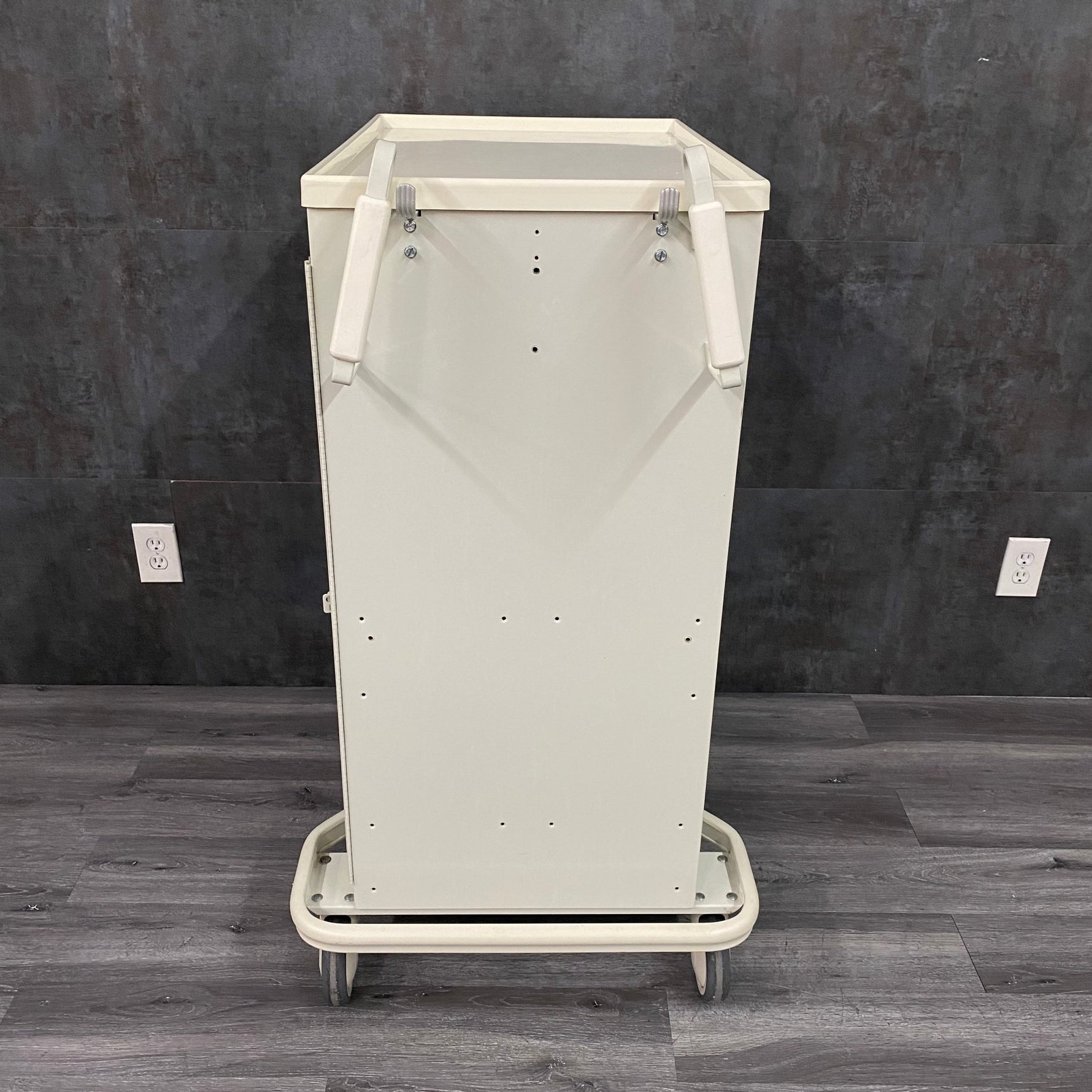 Armstrong Mobile Medical Cart - Armstrong -Angelus Medical