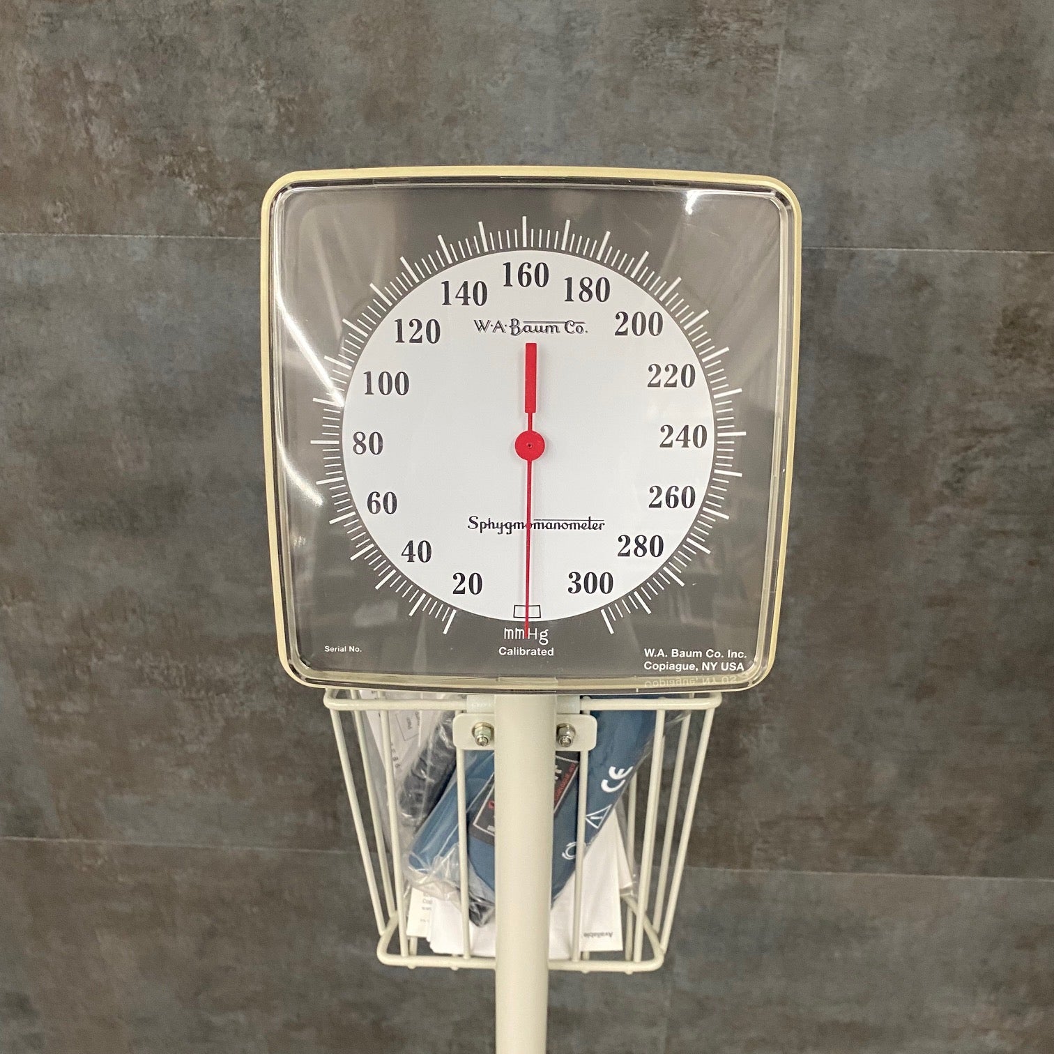 Baum Sphygmomanometer with mobile stand - W. A. Baum -Angelus Medical