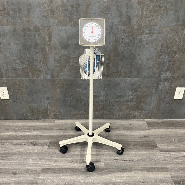 Baum Sphygmomanometer with mobile stand