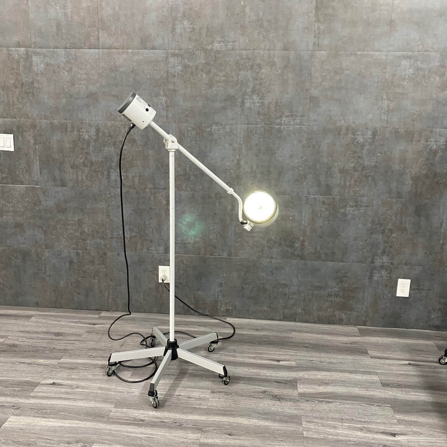 Berchtold Chromophare C 200 Mobile Examination Light - Berchtold -Angelus Medical