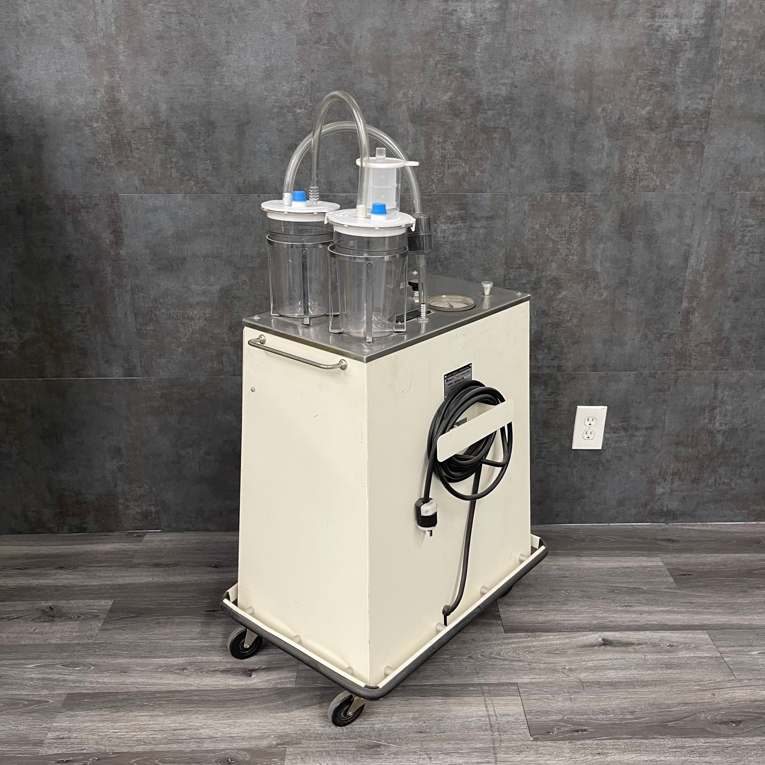 Berkeley VC2 Suction Pump (Refurbished) - Berkeley -Angelus Medical