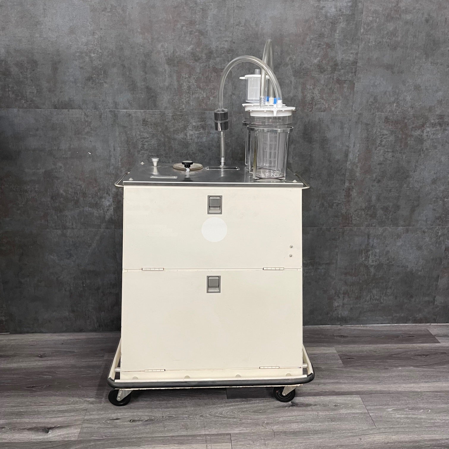 Berkeley VC2 Suction Pump (Refurbished) - Berkeley -Angelus Medical