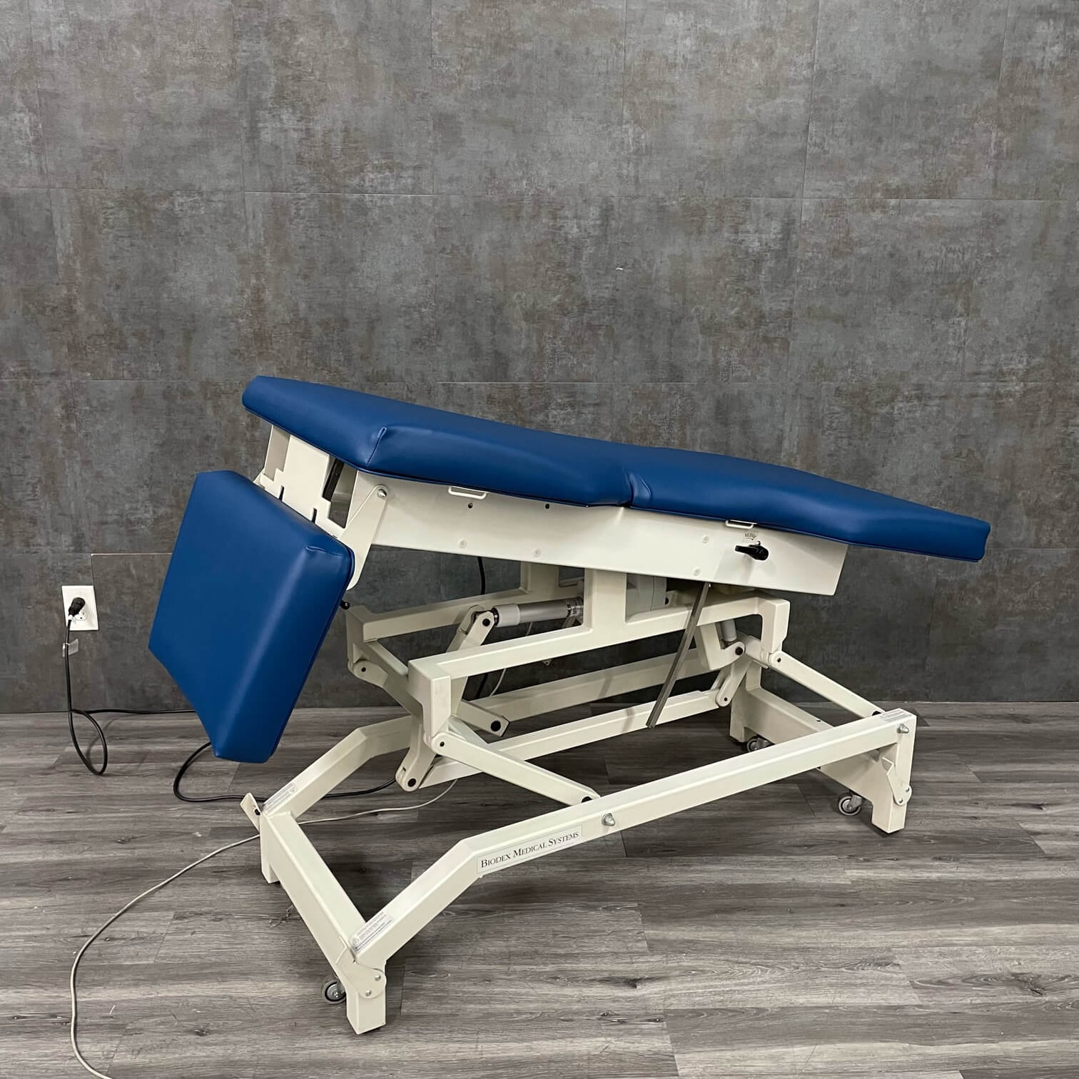 Biodex Ultra Pro Medical Treatment Table - Biodex -Angelus Medical