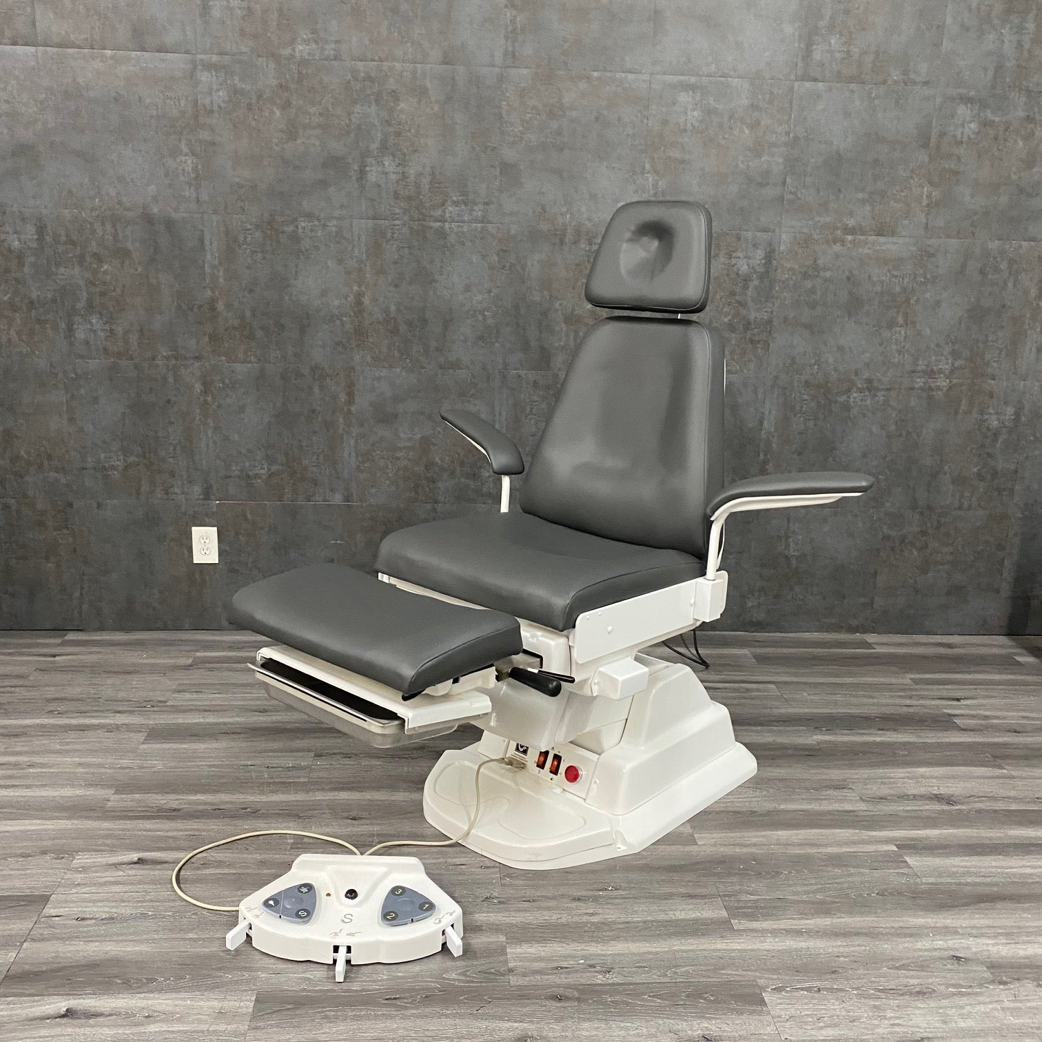 Boyd Podiatry Chair - Boyd -Angelus Medical