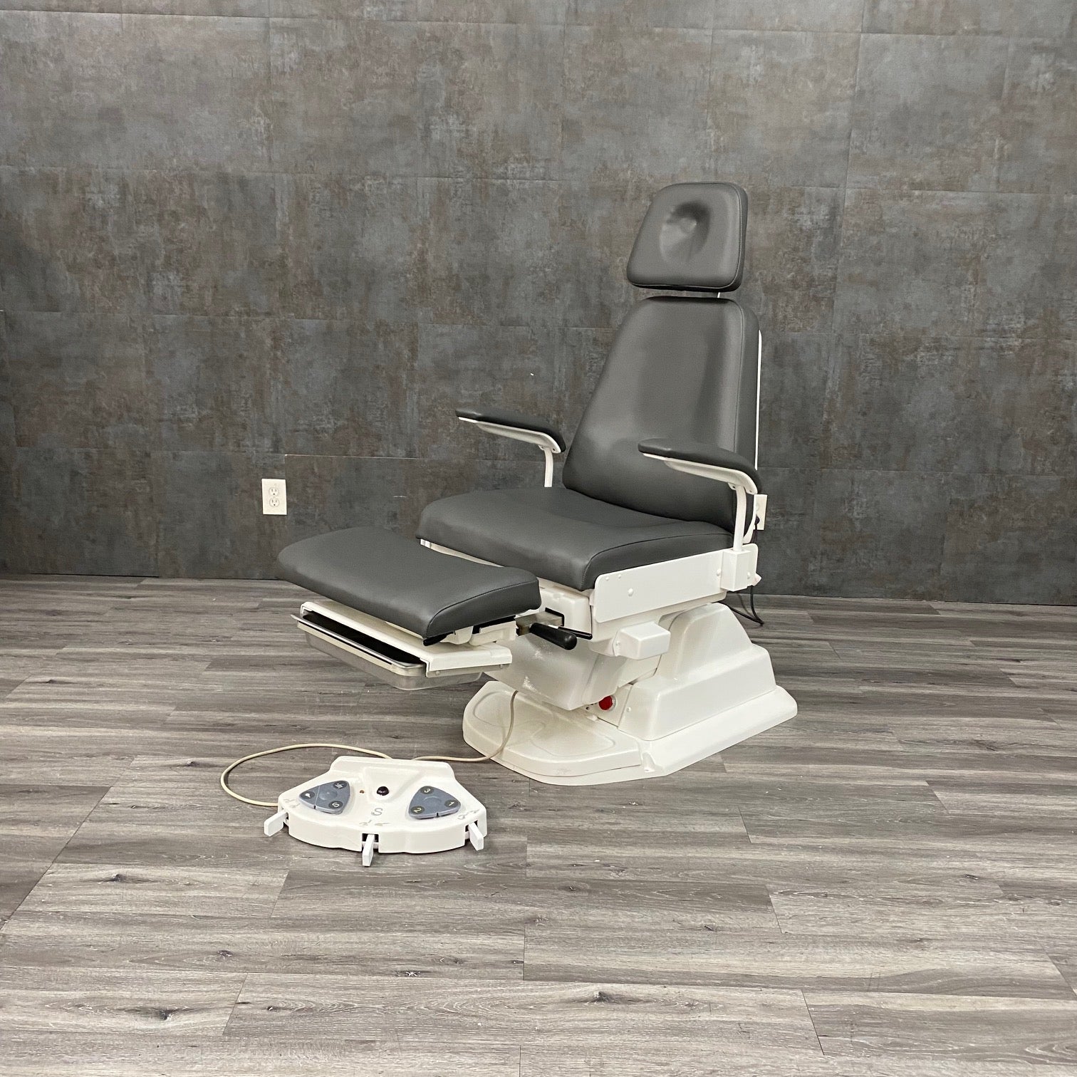 Boyd Podiatry Chair - Boyd -Angelus Medical