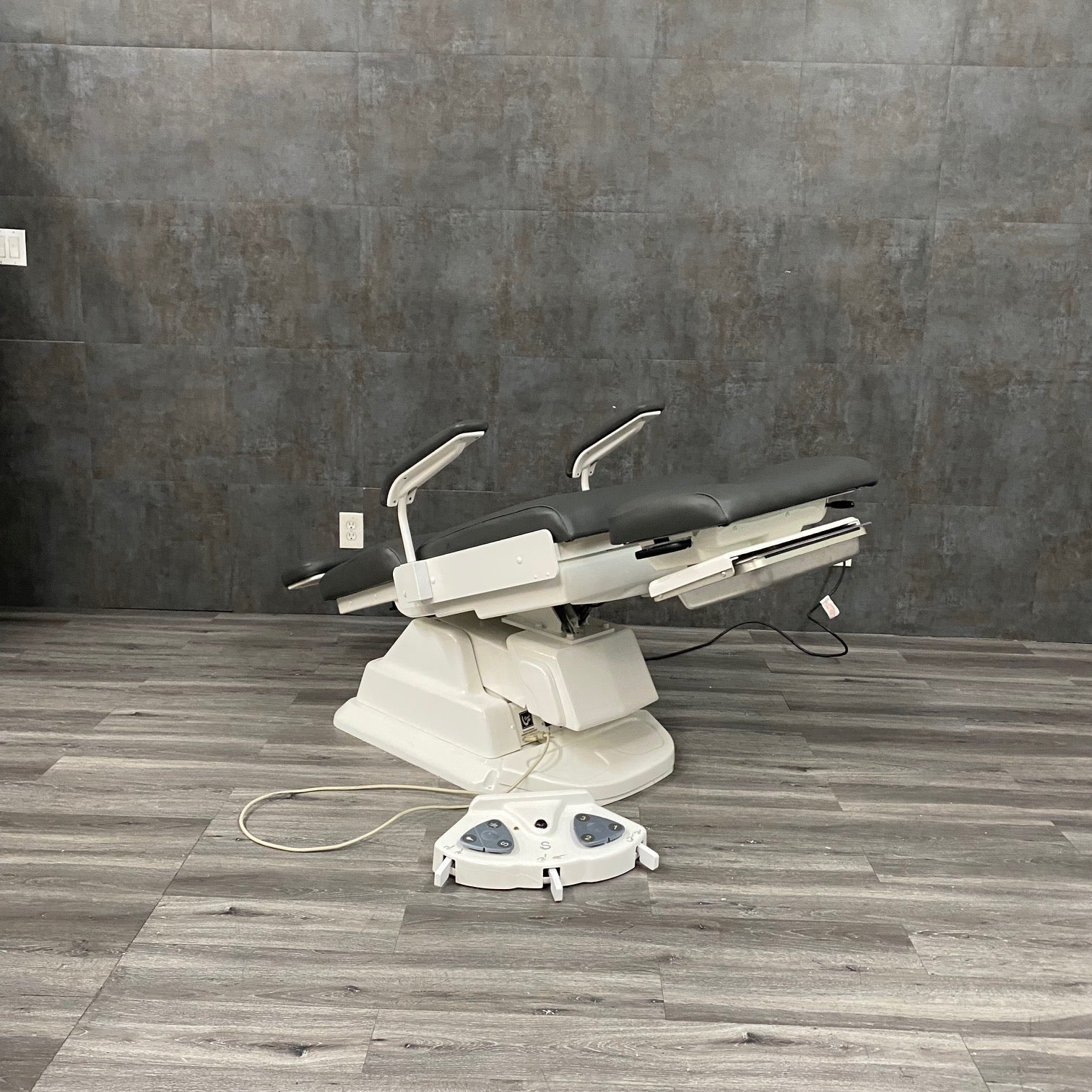 Boyd Podiatry Chair - Boyd -Angelus Medical