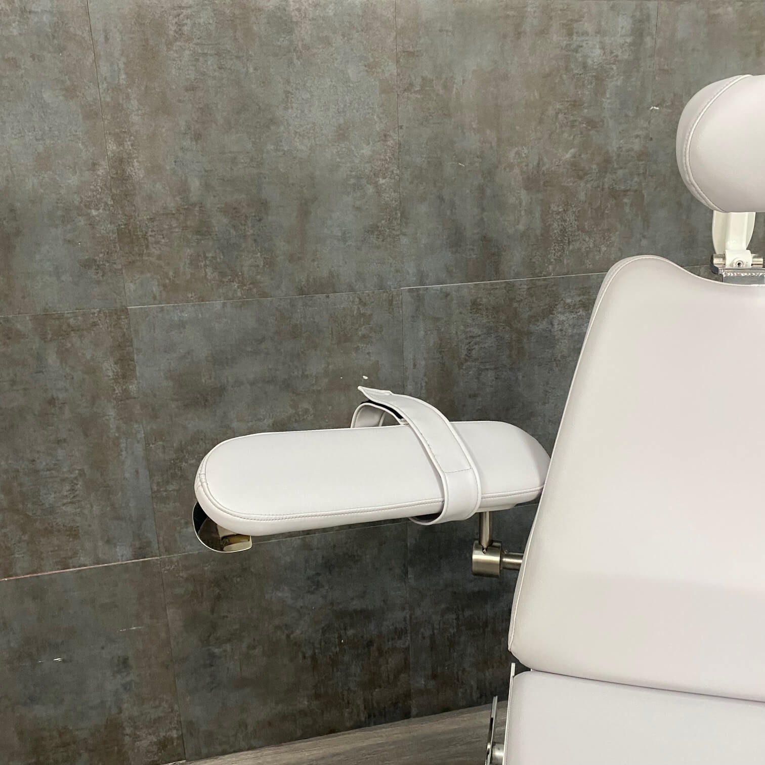 Boyd S2615 Programmable Surgical Chair - Boyd -Angelus Medical