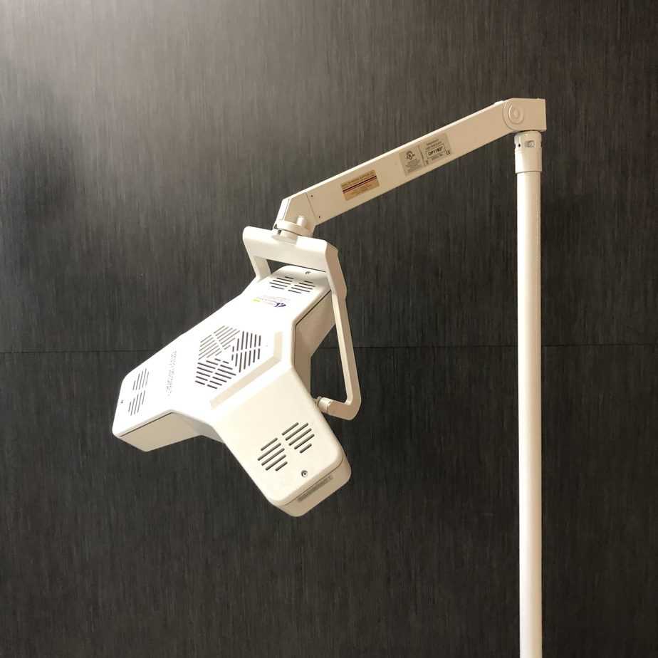 Burton Outpatient Mobile Exam/Surgery LED Light (Refurbished) - Burton -Angelus Medical