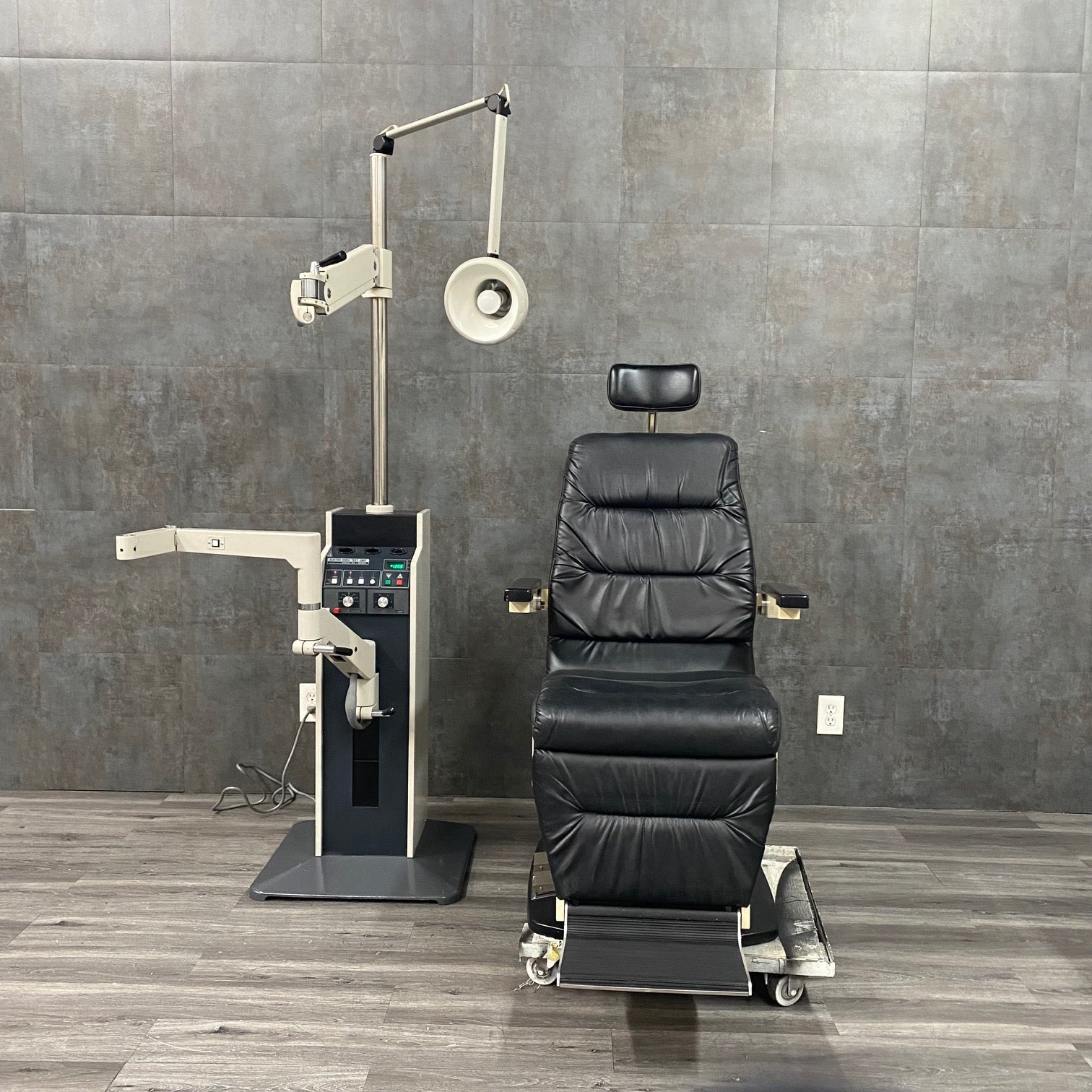 Burton Tilt Chair & XL-3000 Stand Package - Burton -Angelus Medical