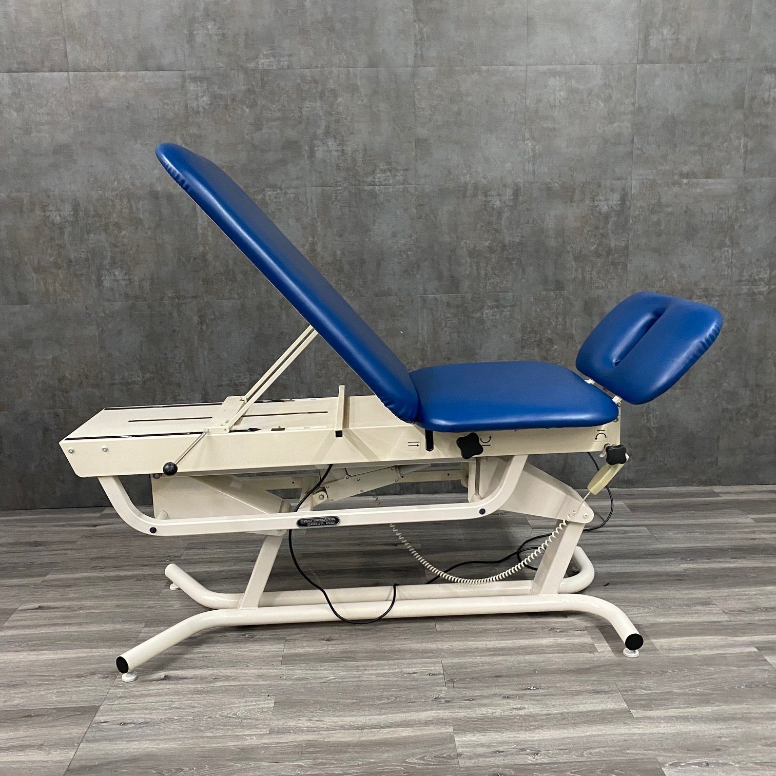 Chattanooga ADP 300 Hi-Lo Table (Refurbished) - Chattanooga -Angelus Medical