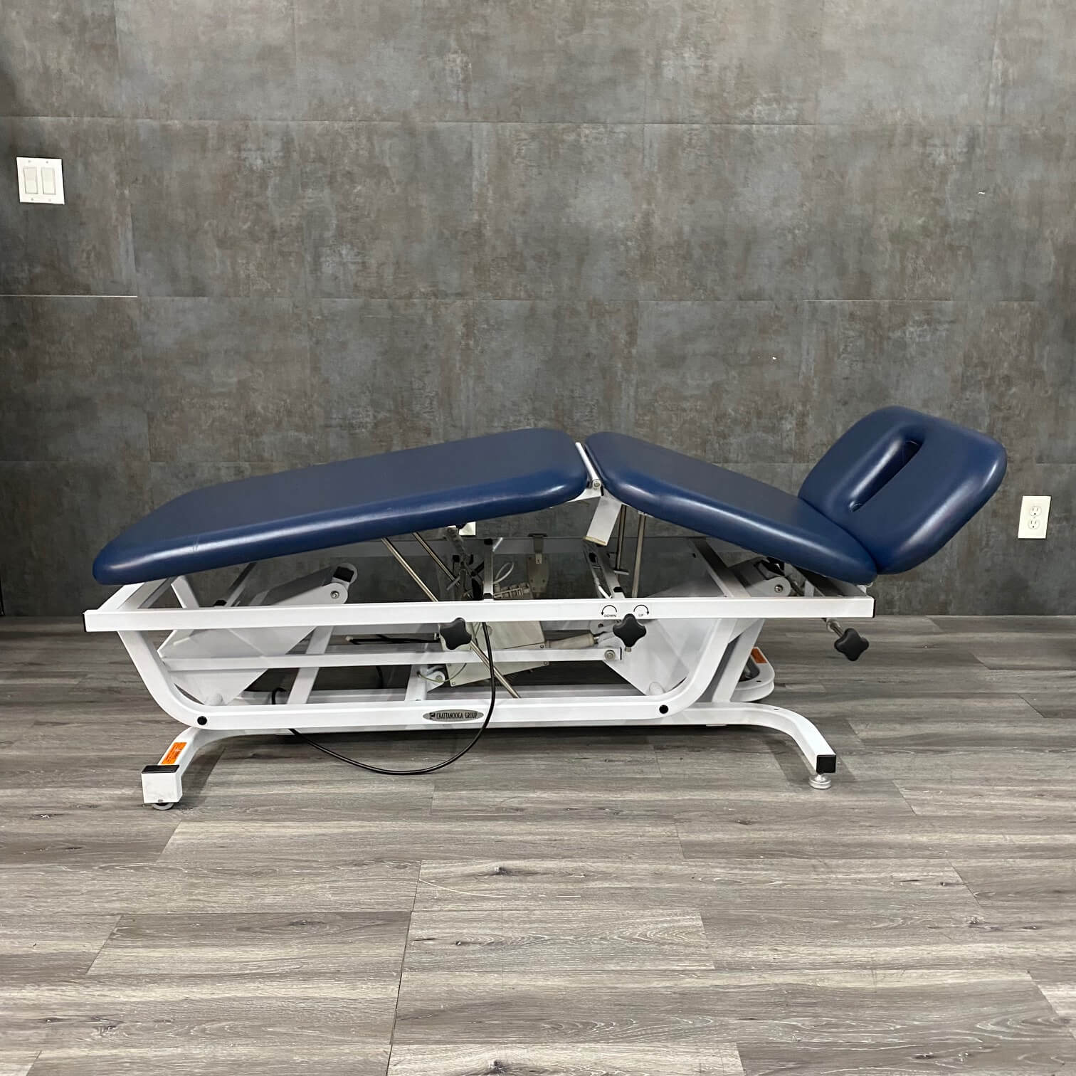 Chattanooga ADP 300 Hi-Lo Table (Refurbished) - Chattanooga -Angelus Medical