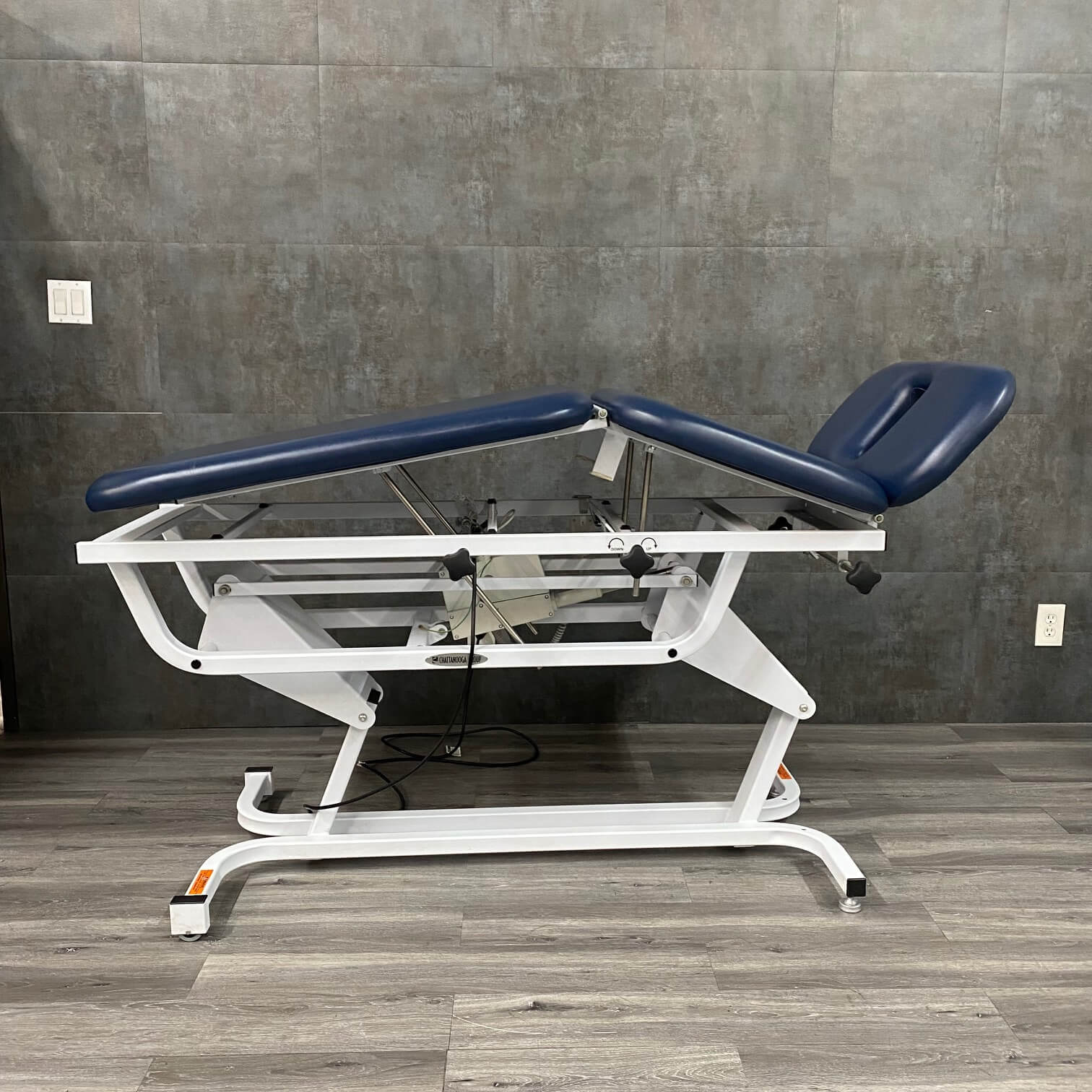 Chattanooga ADP 300 Hi-Lo Table (Refurbished) - Chattanooga -Angelus Medical