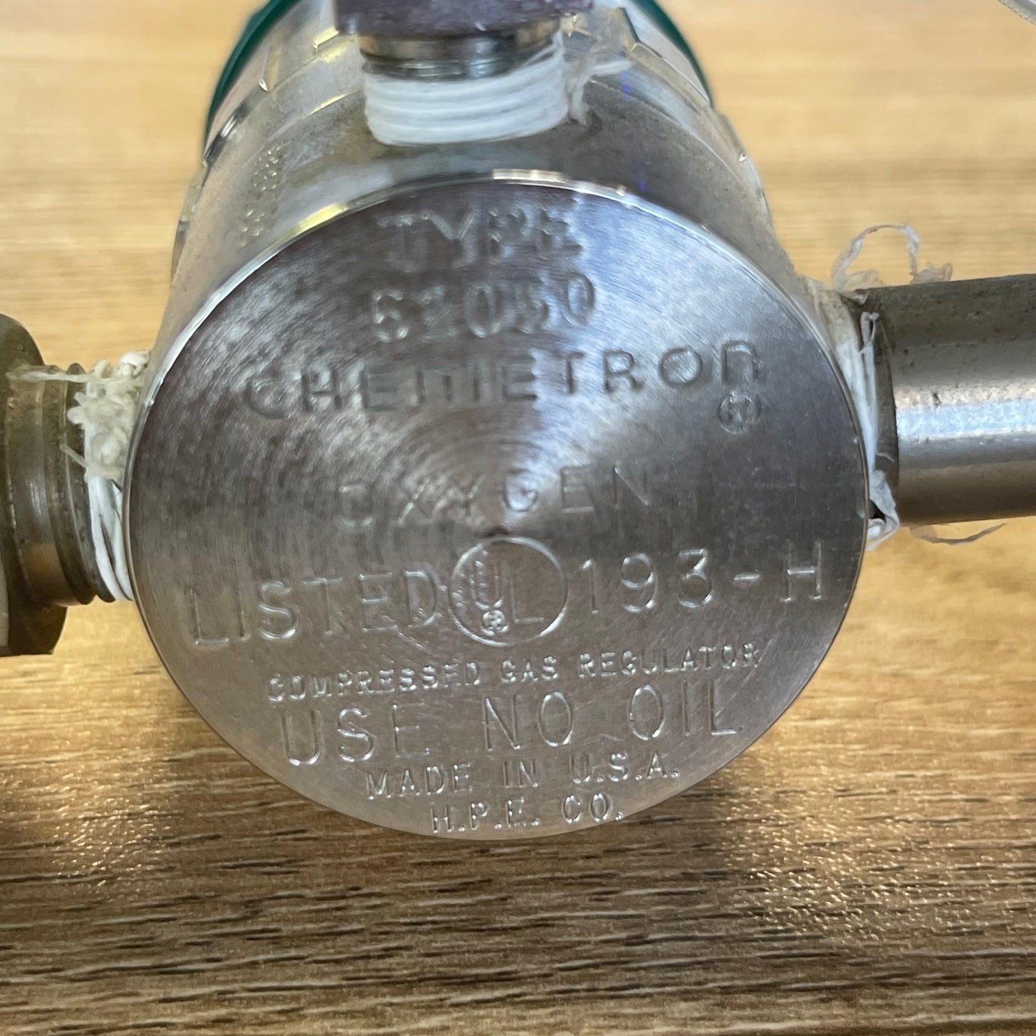 Chemetron oxygen Regulator (Used) - Chemetron -Angelus Medical